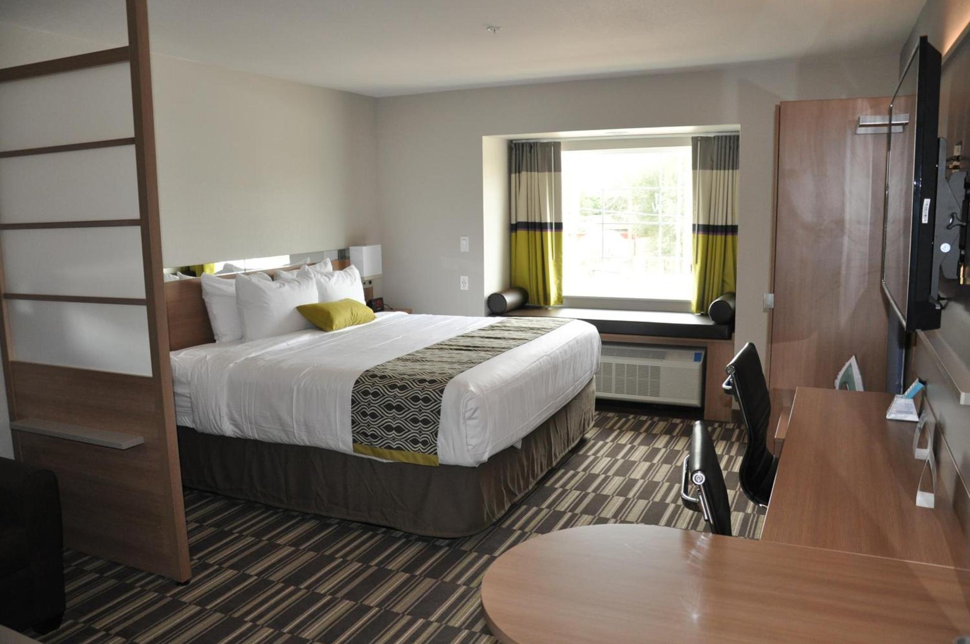 Microtel Inn & Suites by Wyndham Lubbock photo 19