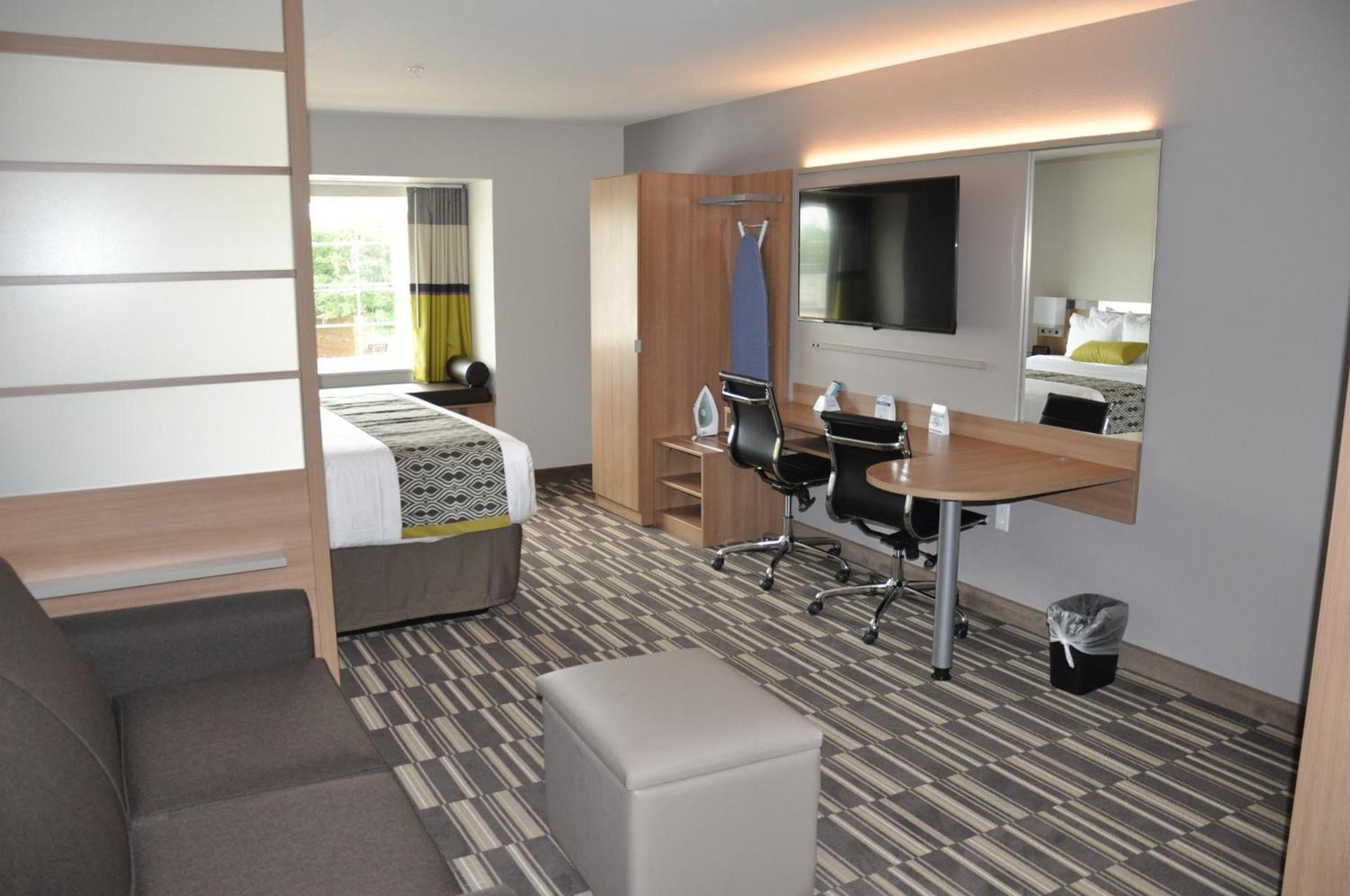Microtel Inn & Suites by Wyndham Lubbock photo 20