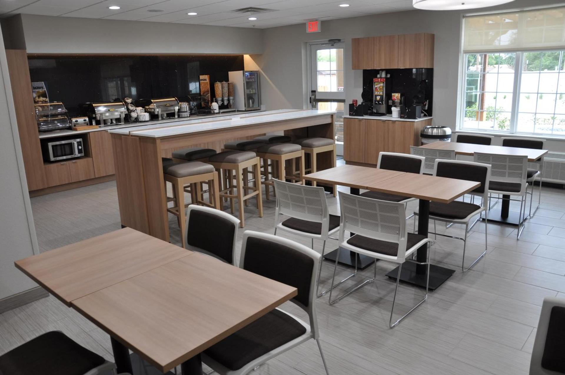 Microtel Inn & Suites by Wyndham Lubbock photo 21