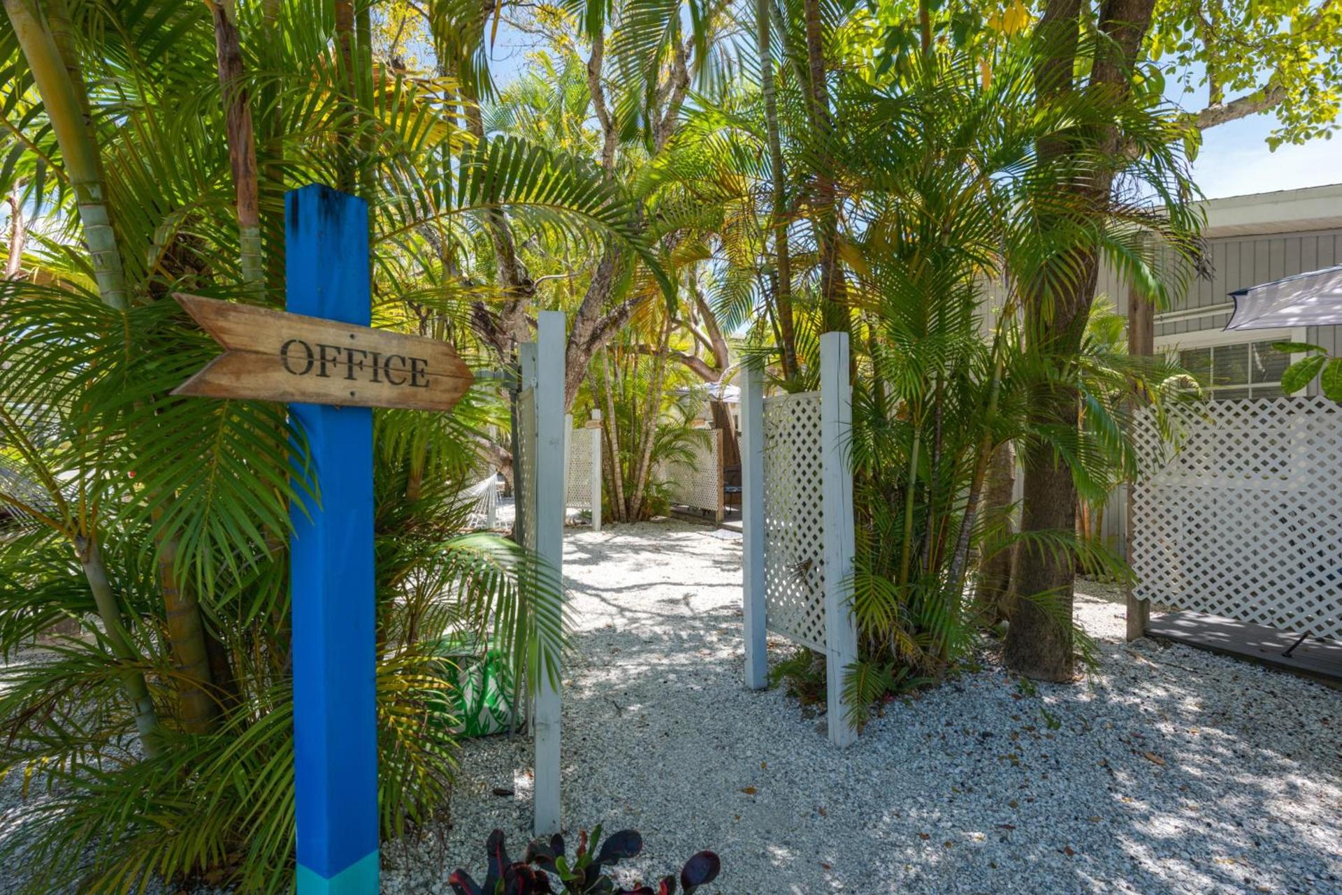 Tarpon Tale Inn photo 44