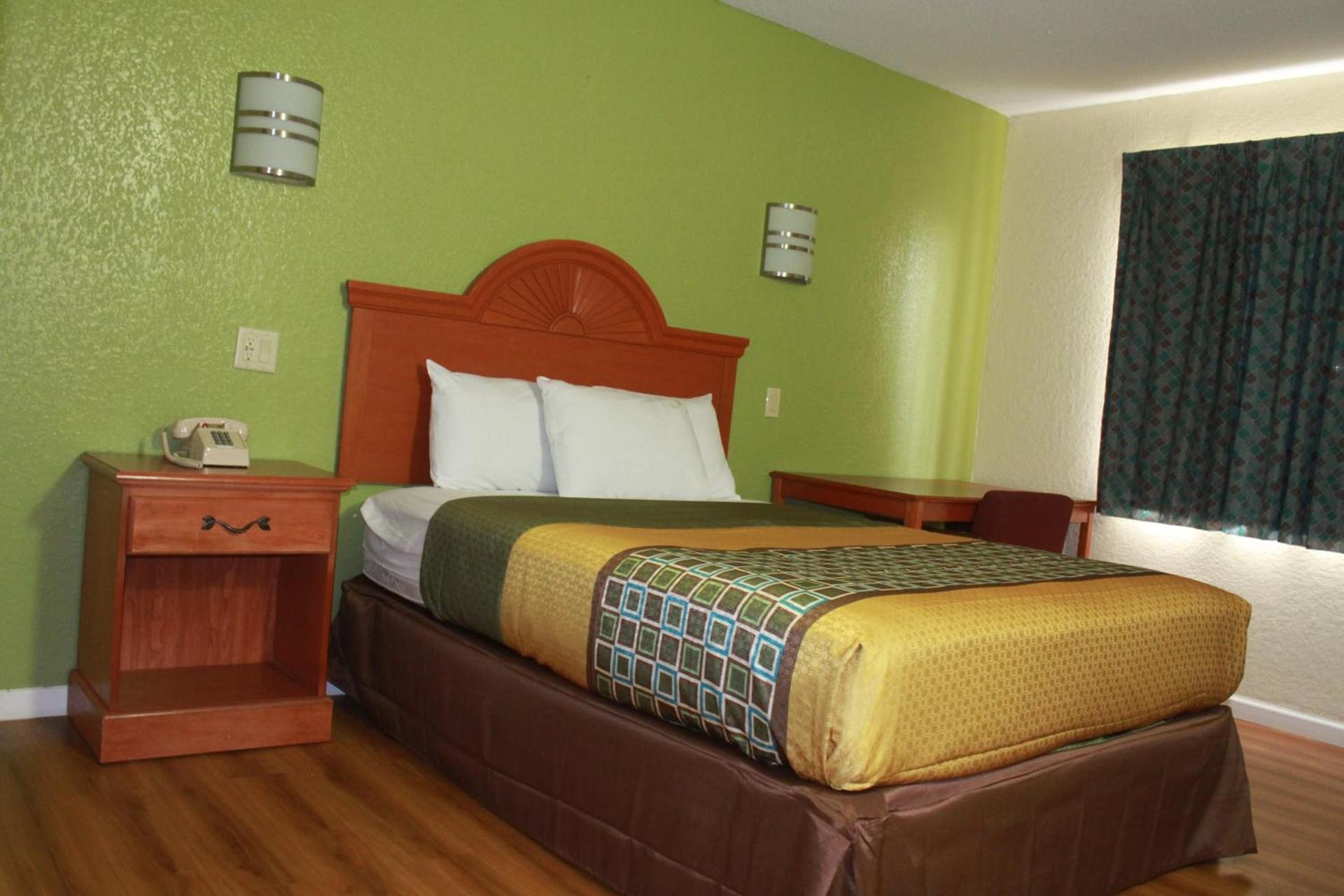 Royal Inn photo 14