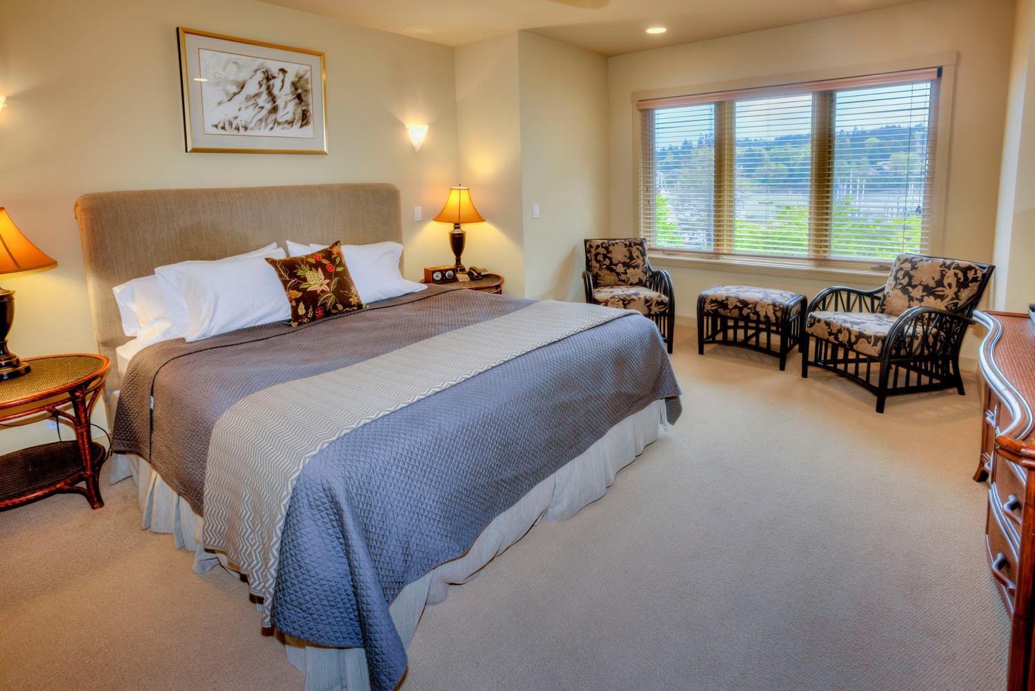 The Eagle Harbor Inn photo 2