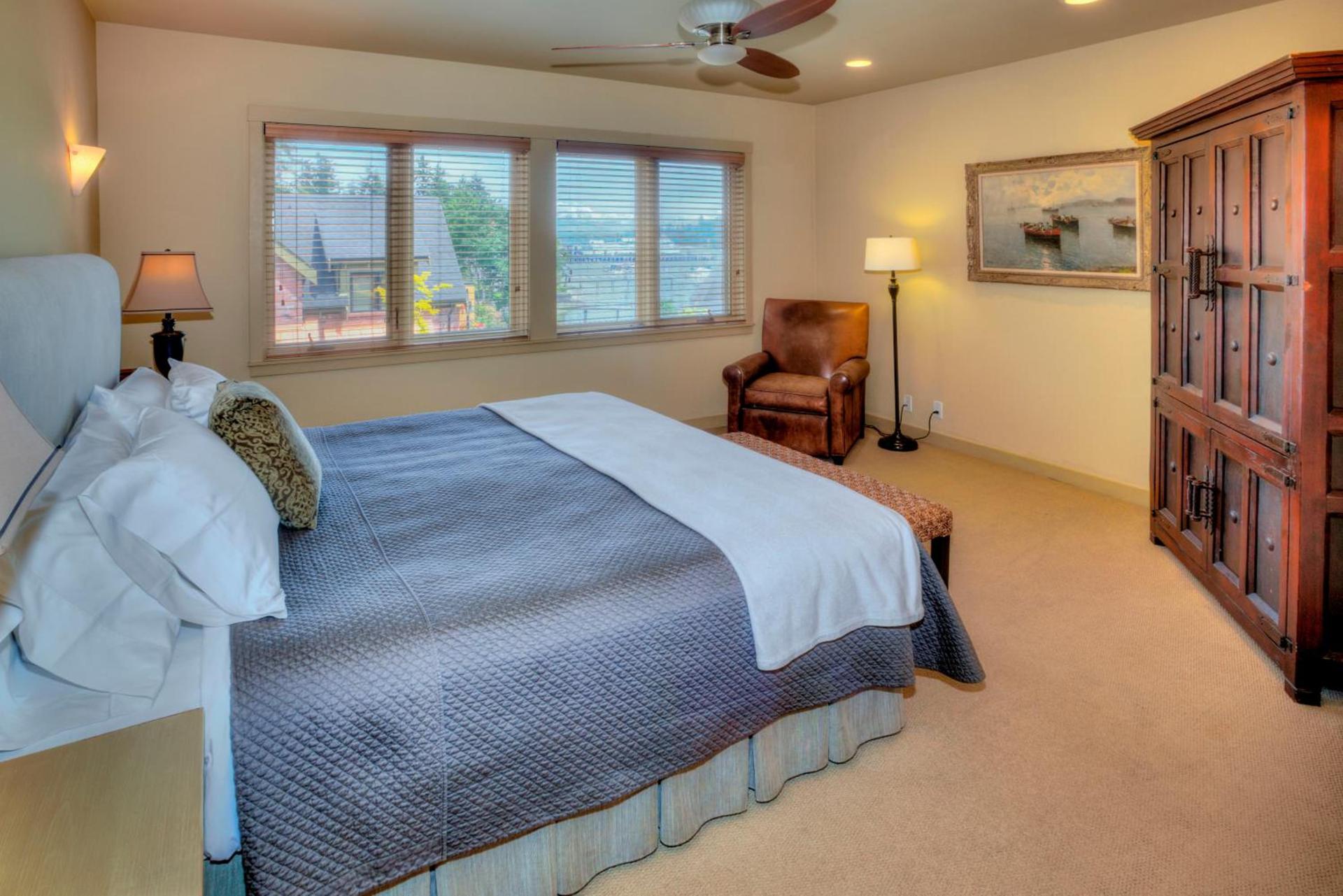 The Eagle Harbor Inn photo 11