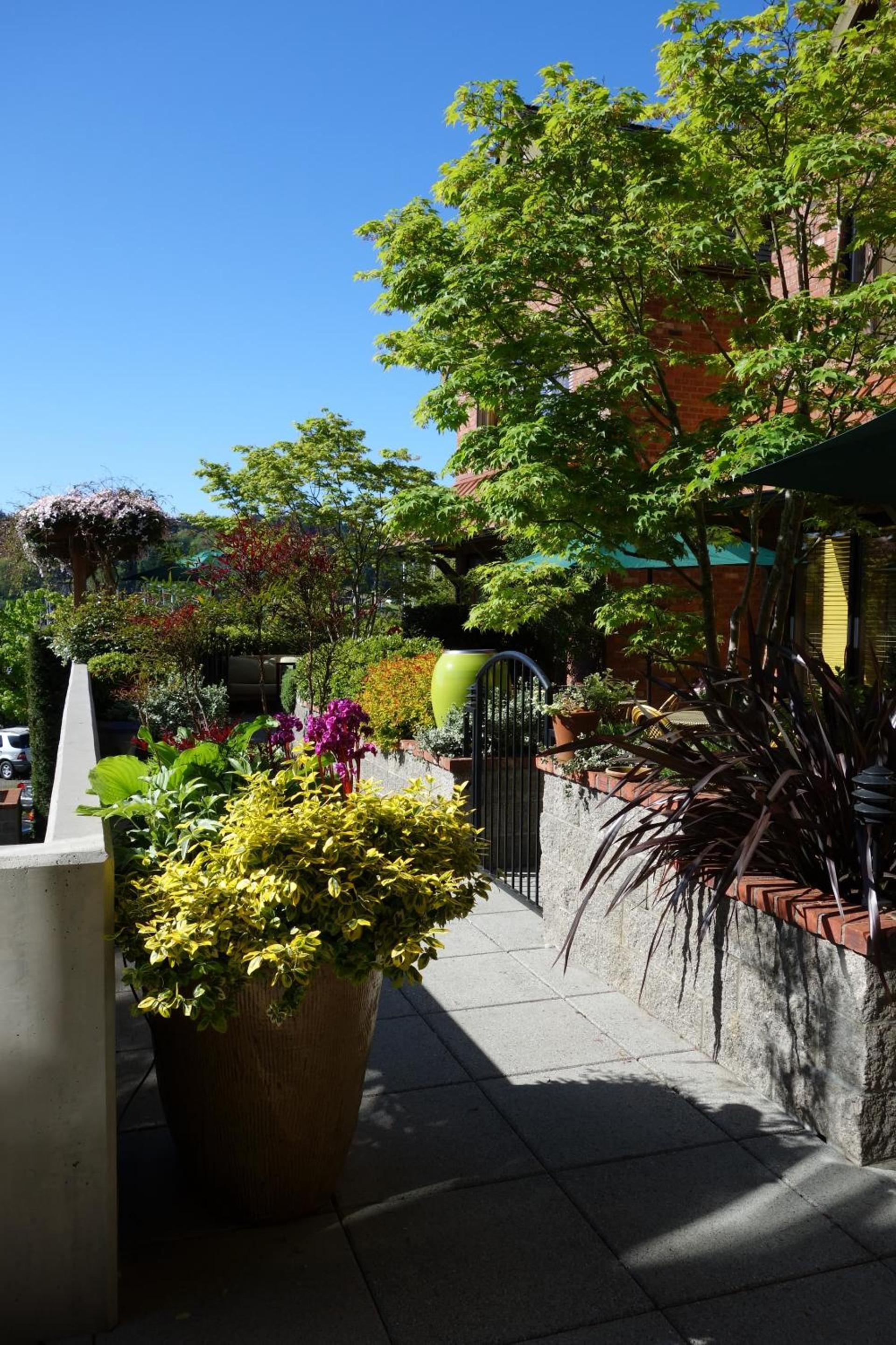 The Eagle Harbor Inn photo 12