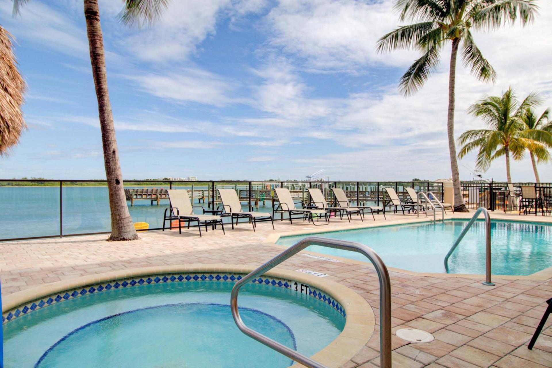 Hutchinson Island Hotel photo 35
