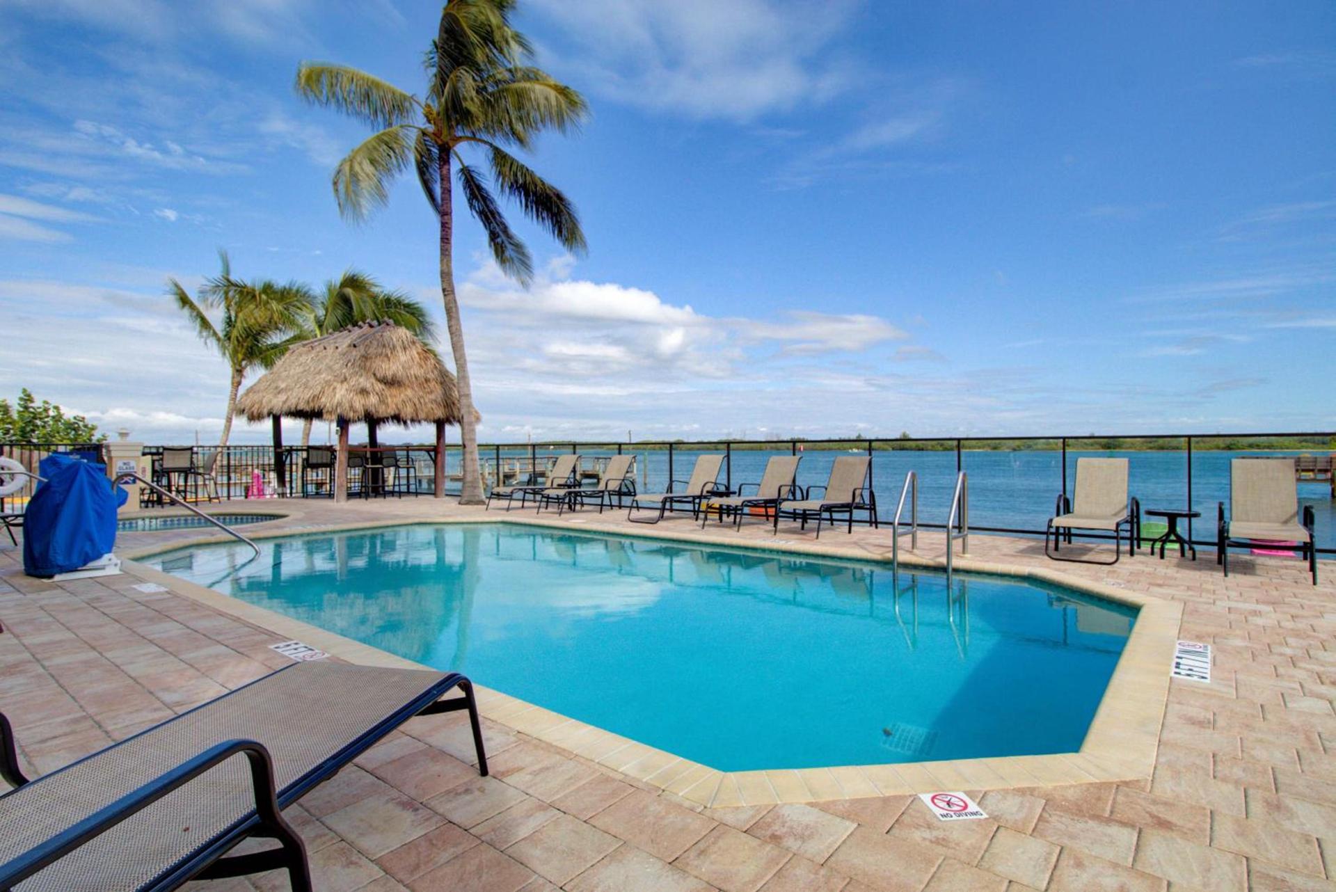 Hutchinson Island Hotel photo 25