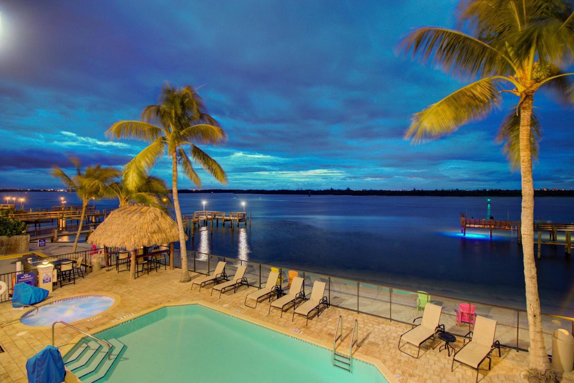 Hutchinson Island Hotel photo 31