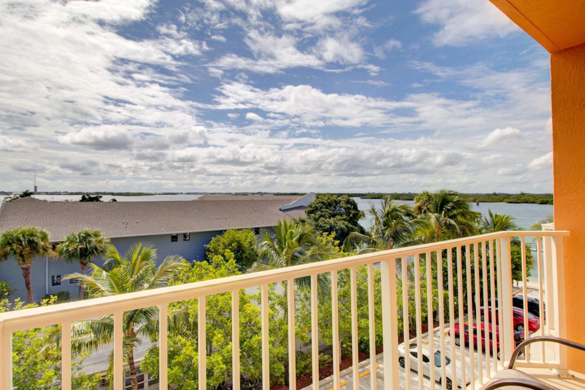 Hutchinson Island Hotel photo 24