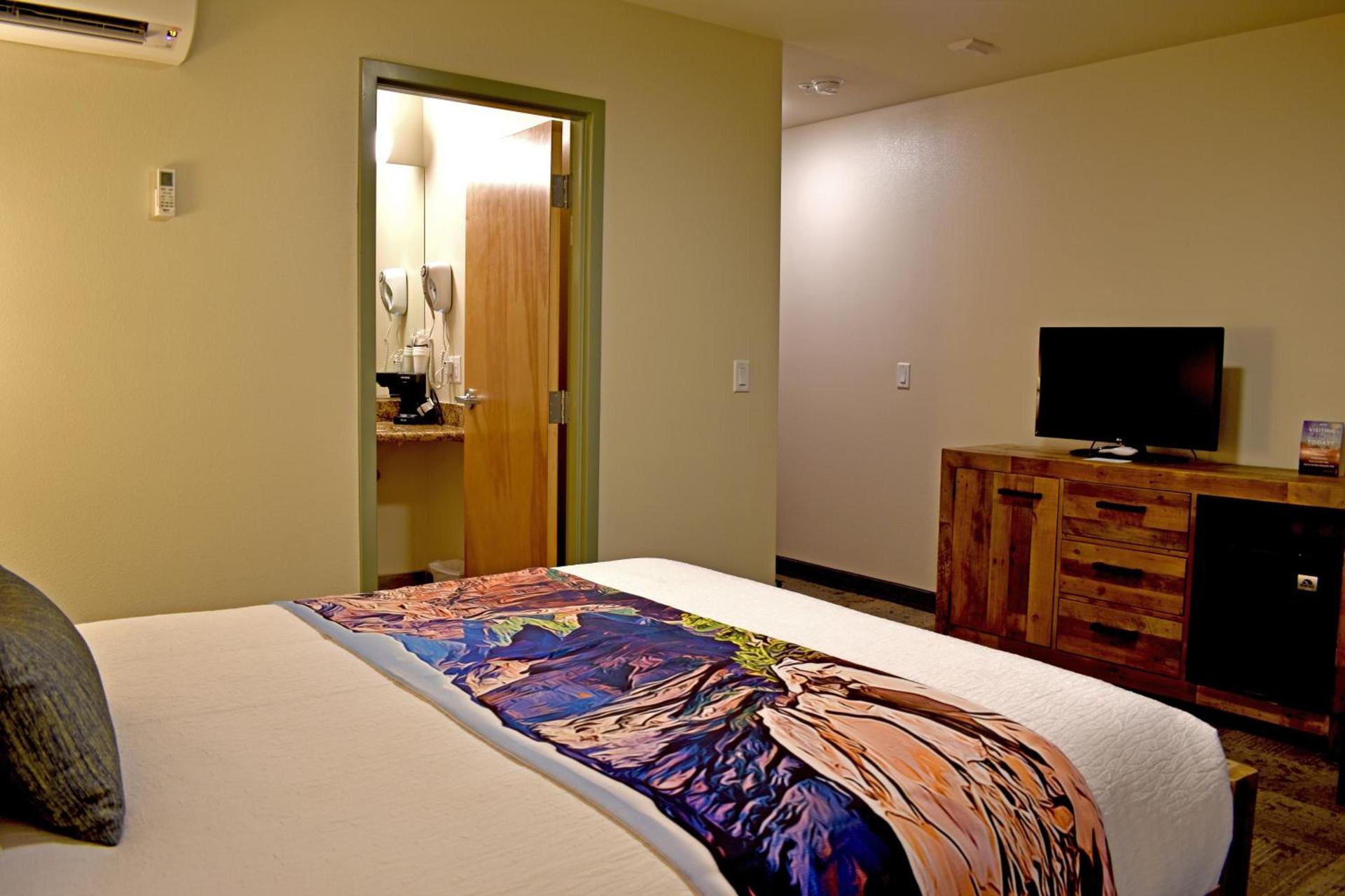 Bumbleberry Inn photo 66