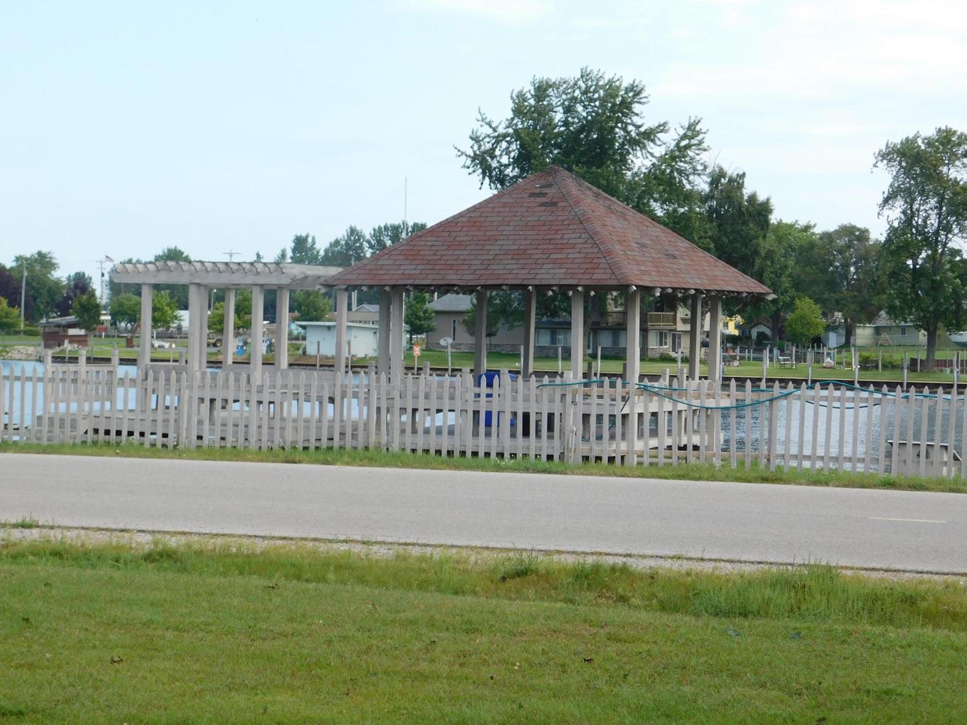 AmericInn by Wyndham Oscoda Near AuSable River photo 16