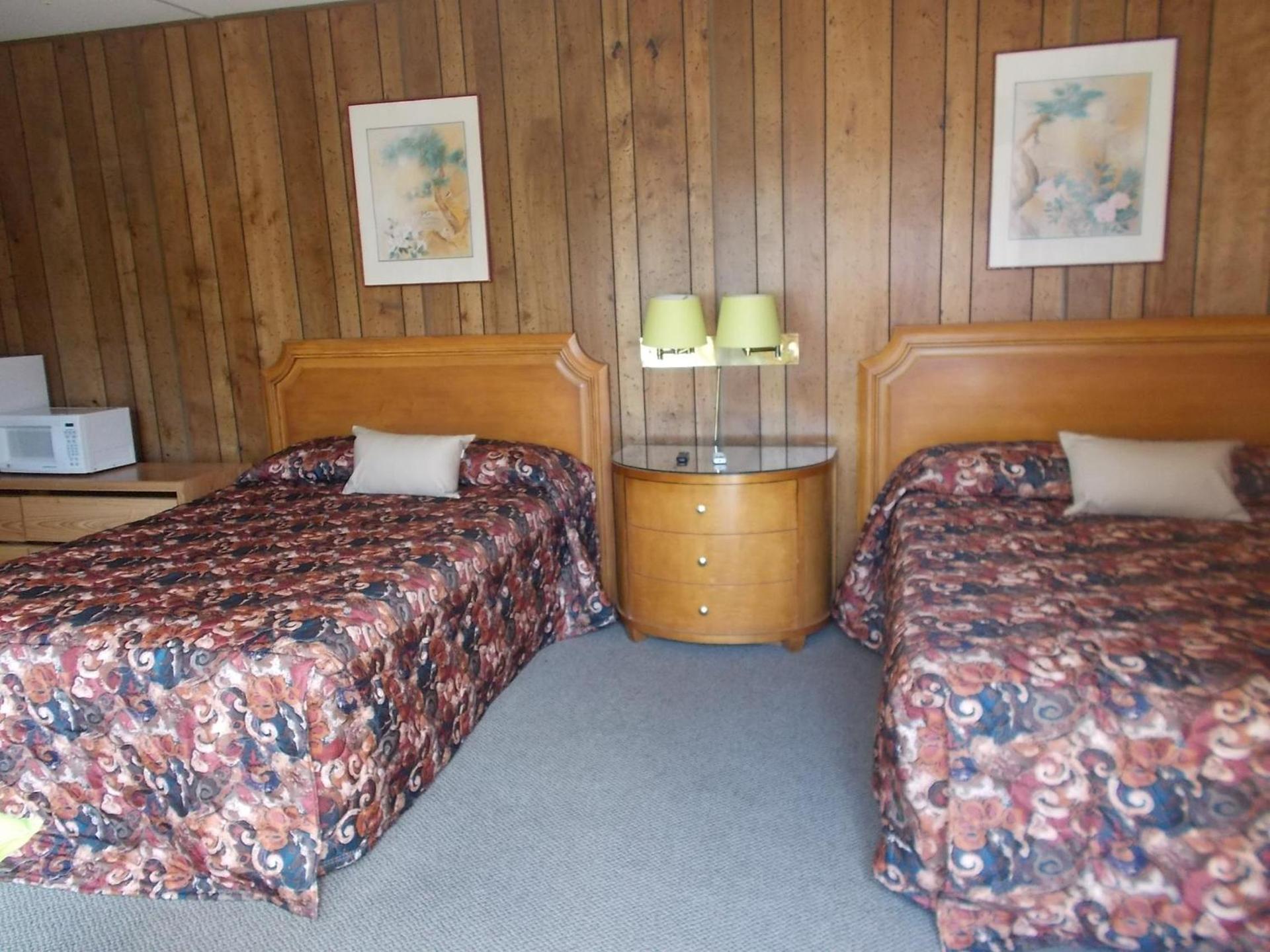 Atomic Inn Beatty Near Death Valley photo 13