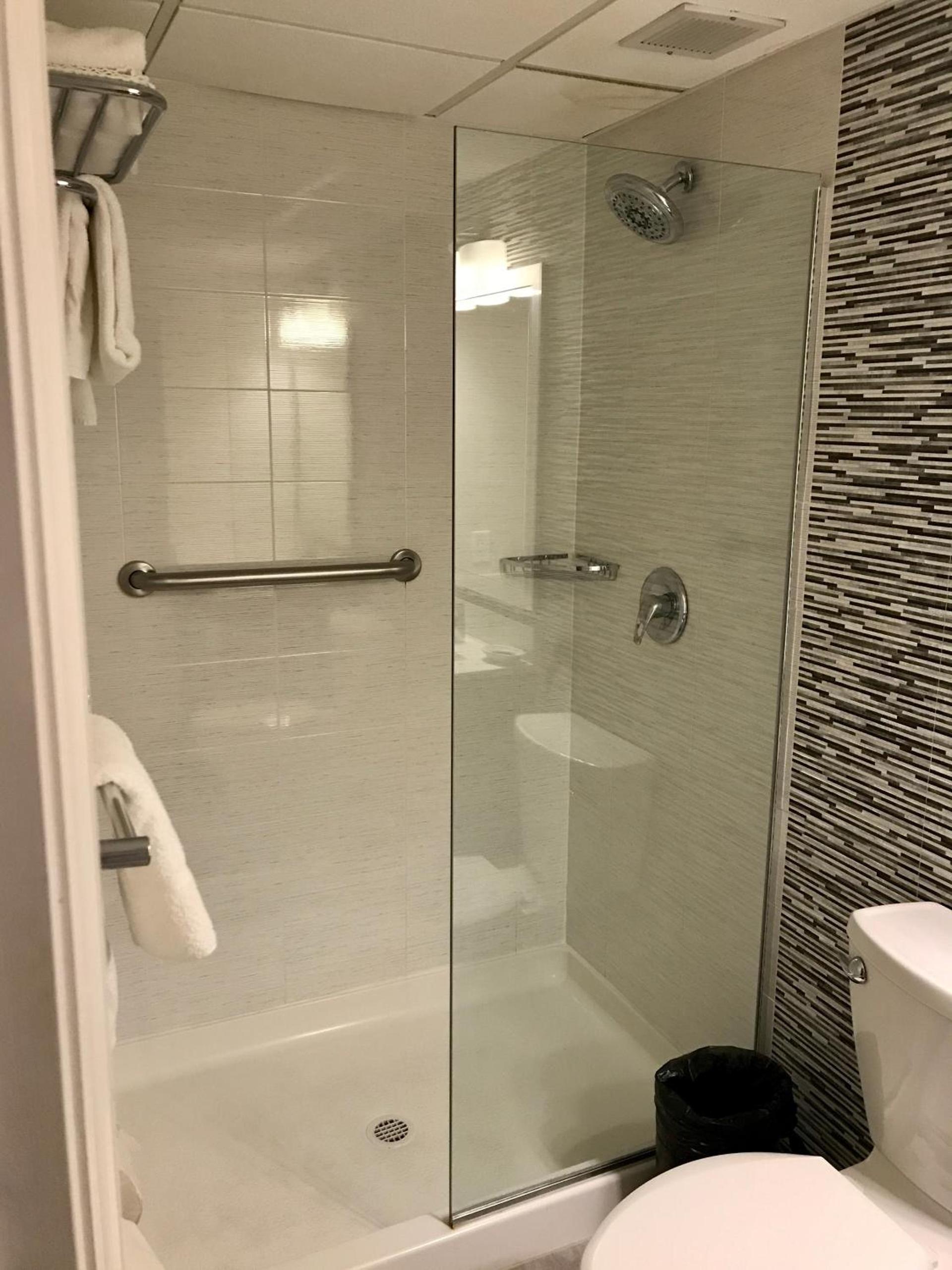 Best Western Plus Brooklyn Bay Hotel photo 43