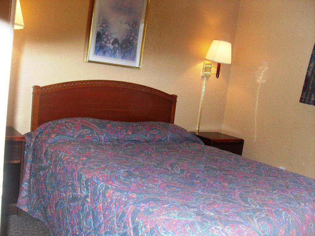 Western Ridge Motel photo 12