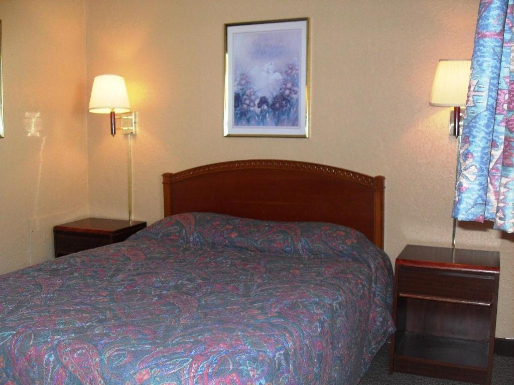 Western Ridge Motel photo 13