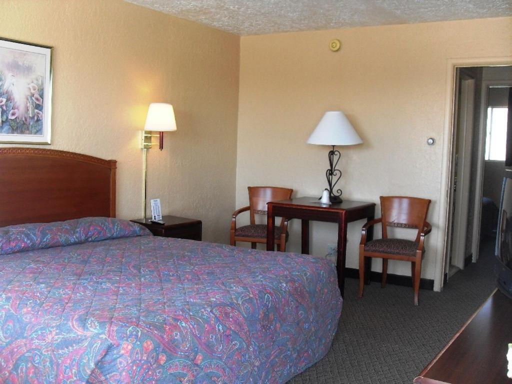 Western Ridge Motel photo 21