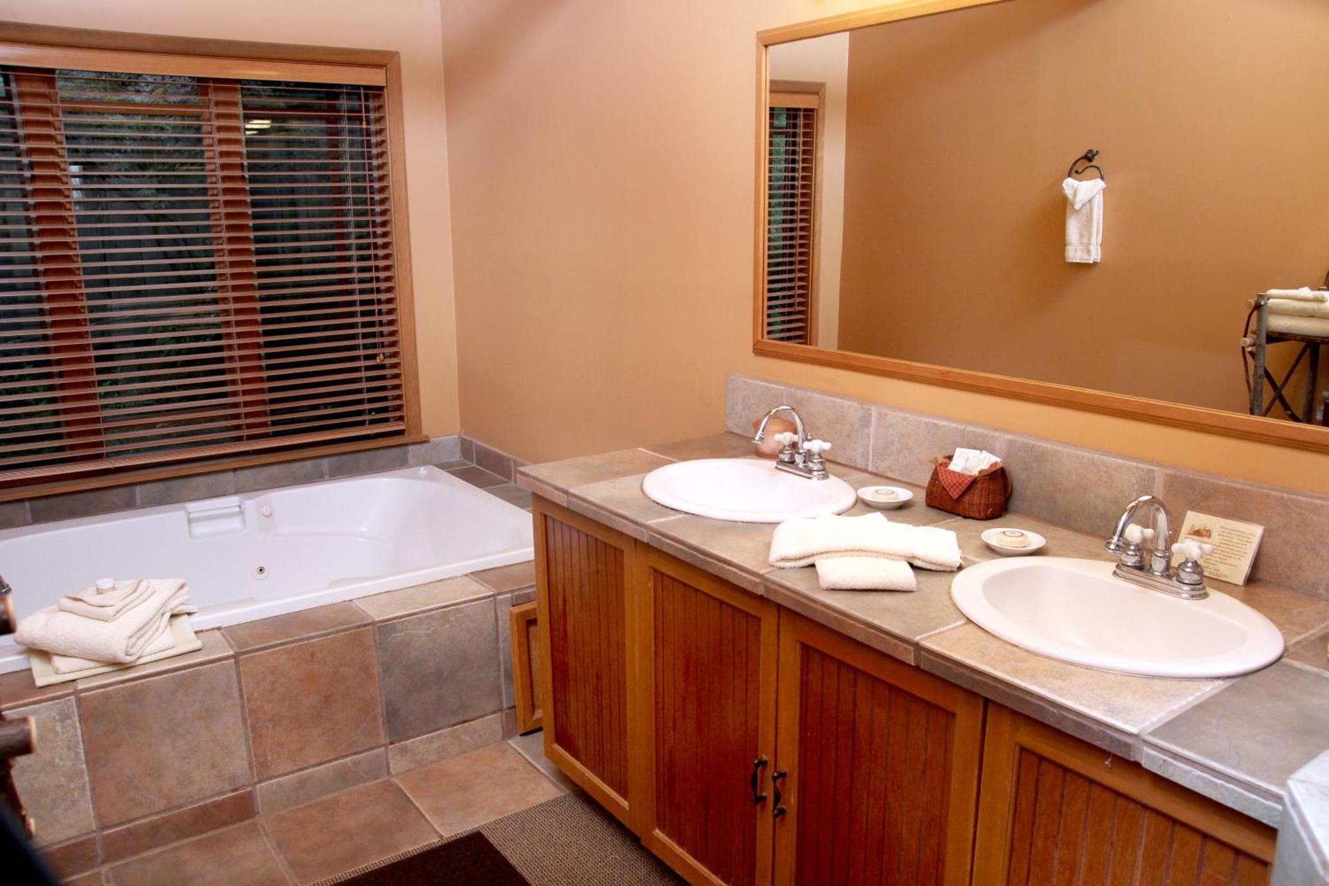 Weasku Inn photo 36