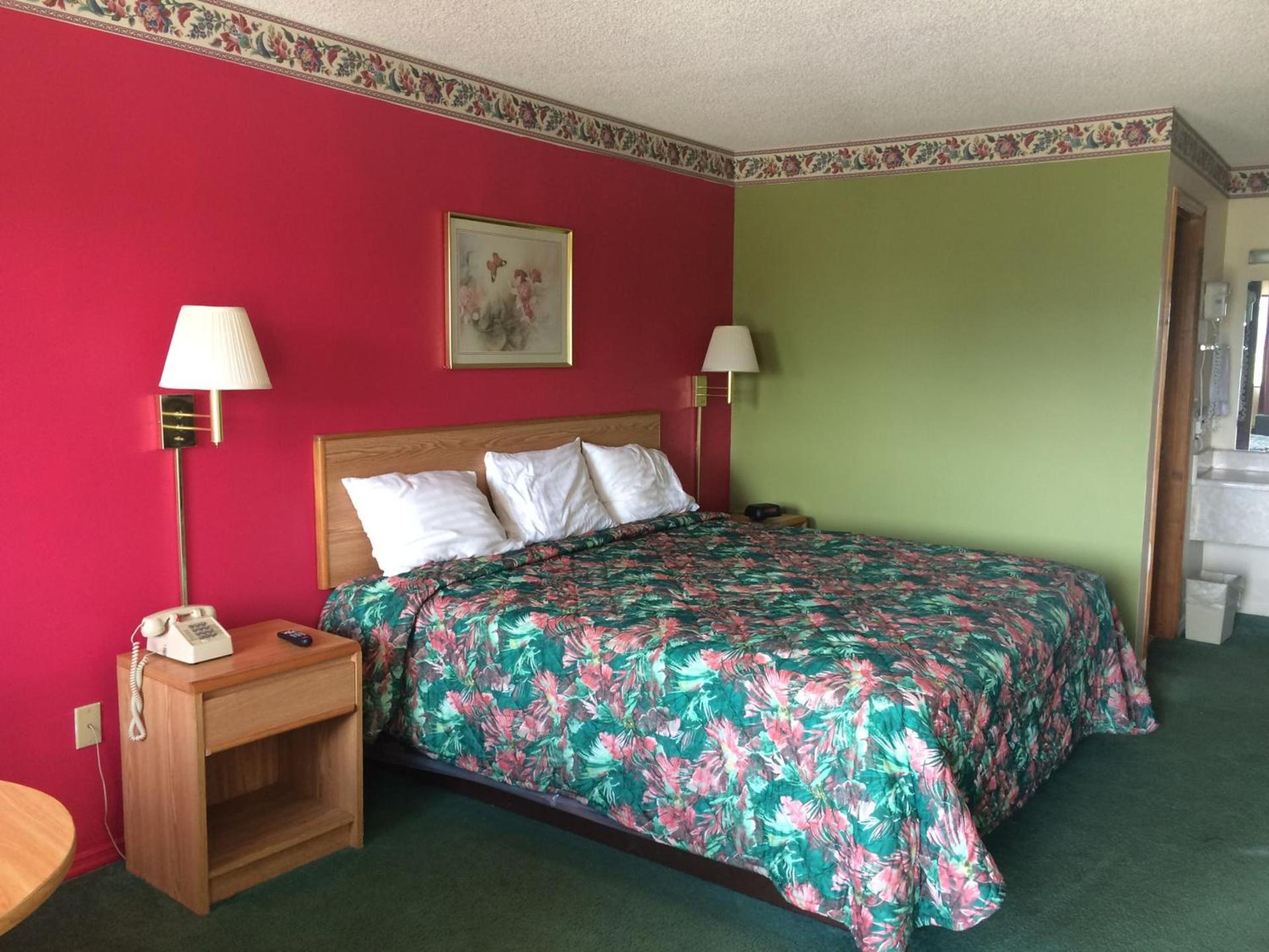 Western Motel - Camilla photo 20