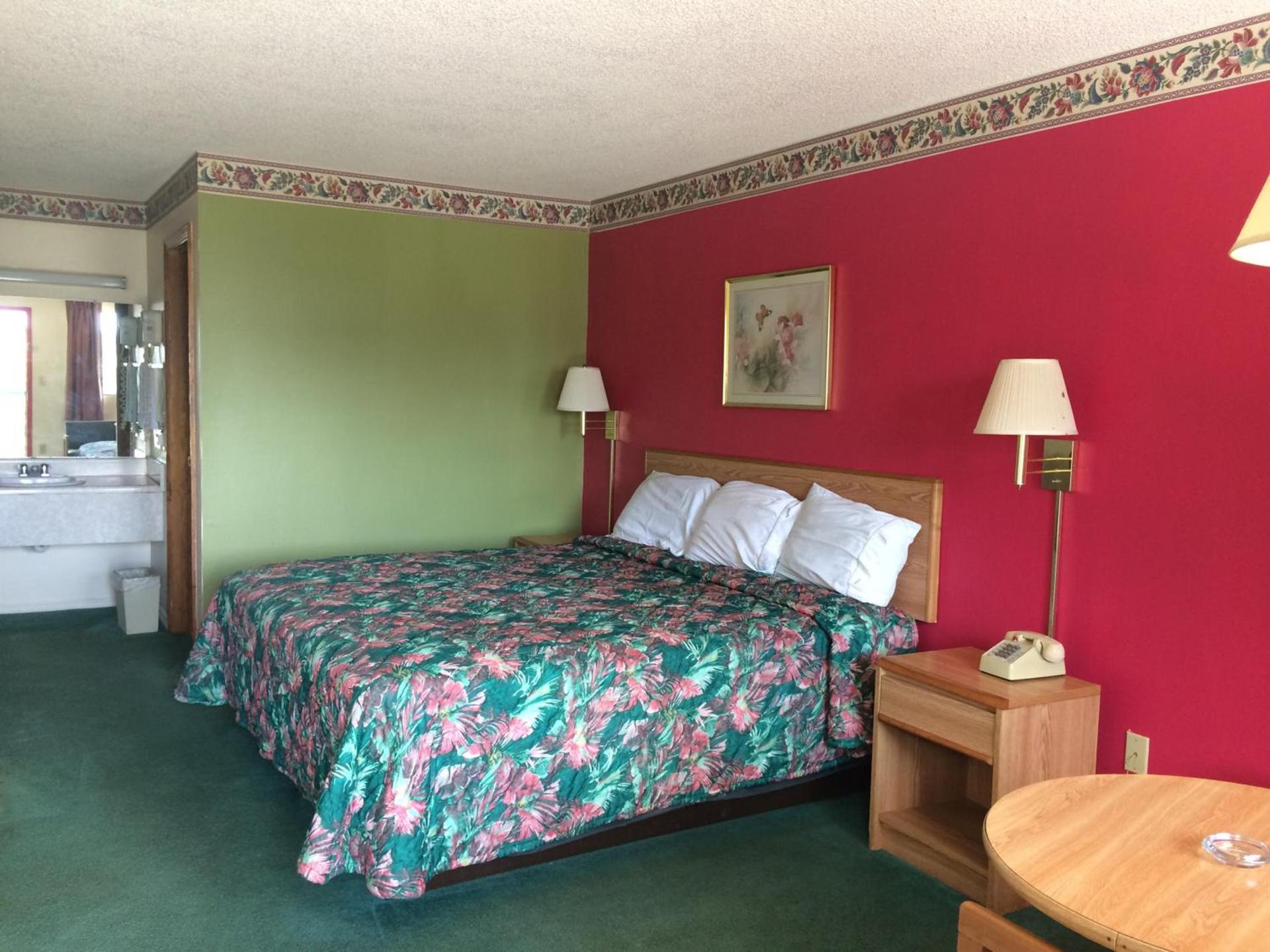 Western Motel - Camilla photo 7