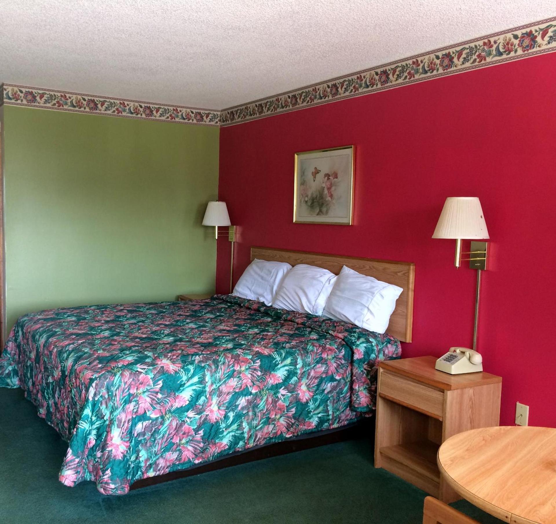 Western Motel - Camilla photo 3