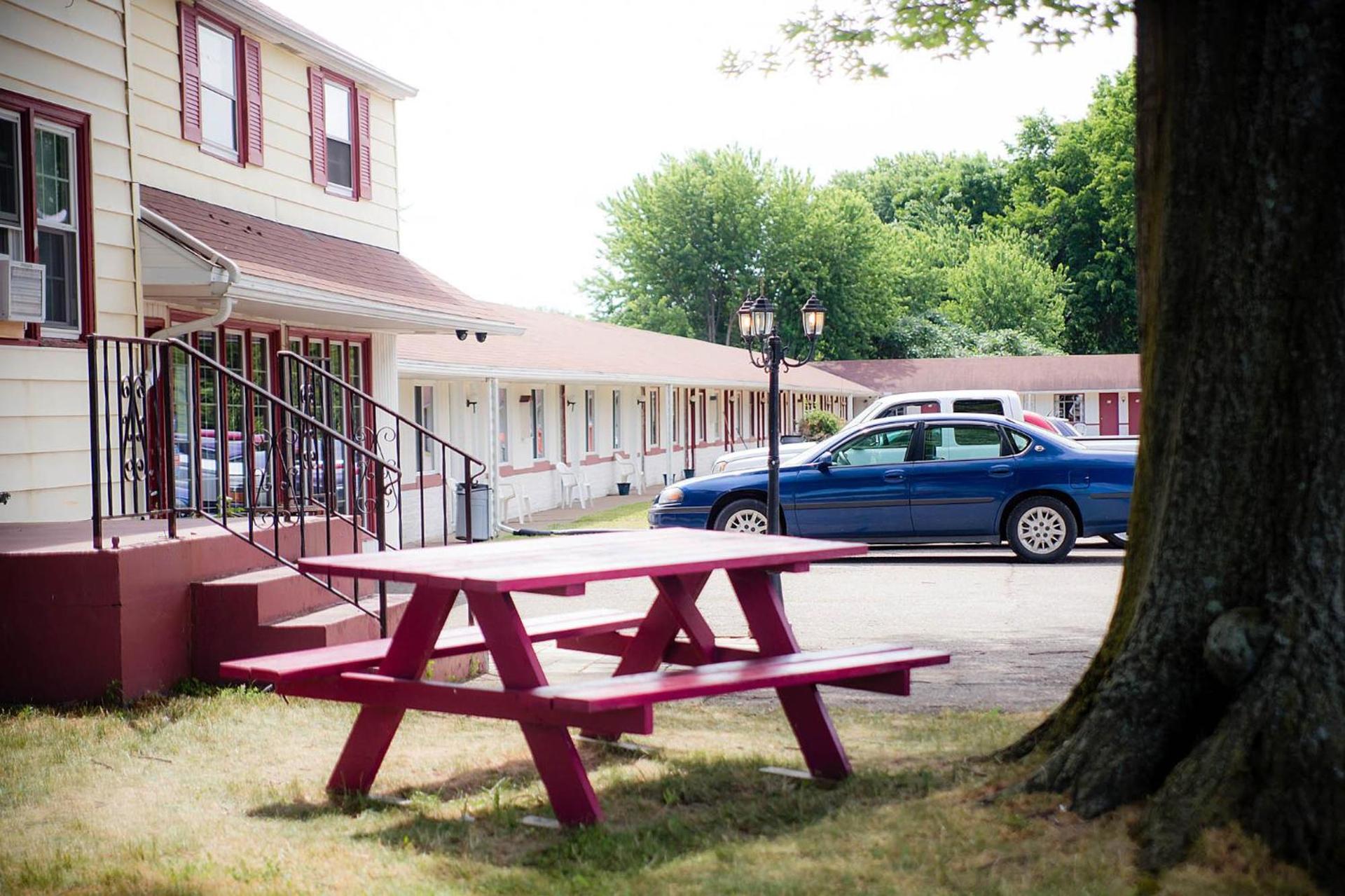 Steelhead Inn photo 7