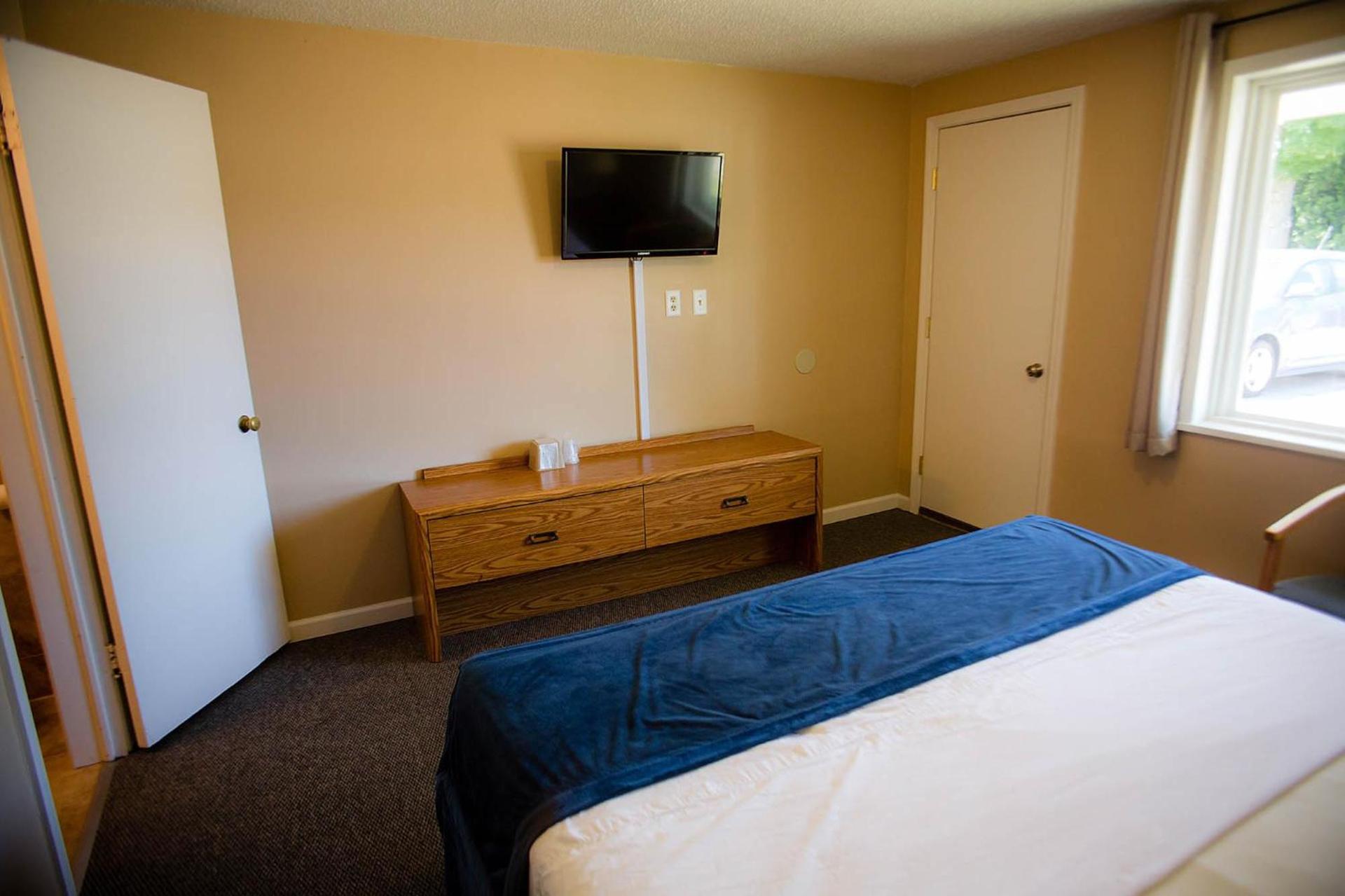 Steelhead Inn photo 8