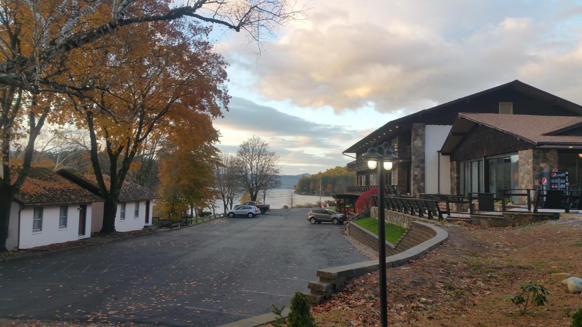 Bayside Resort, Lake George NY photo 1