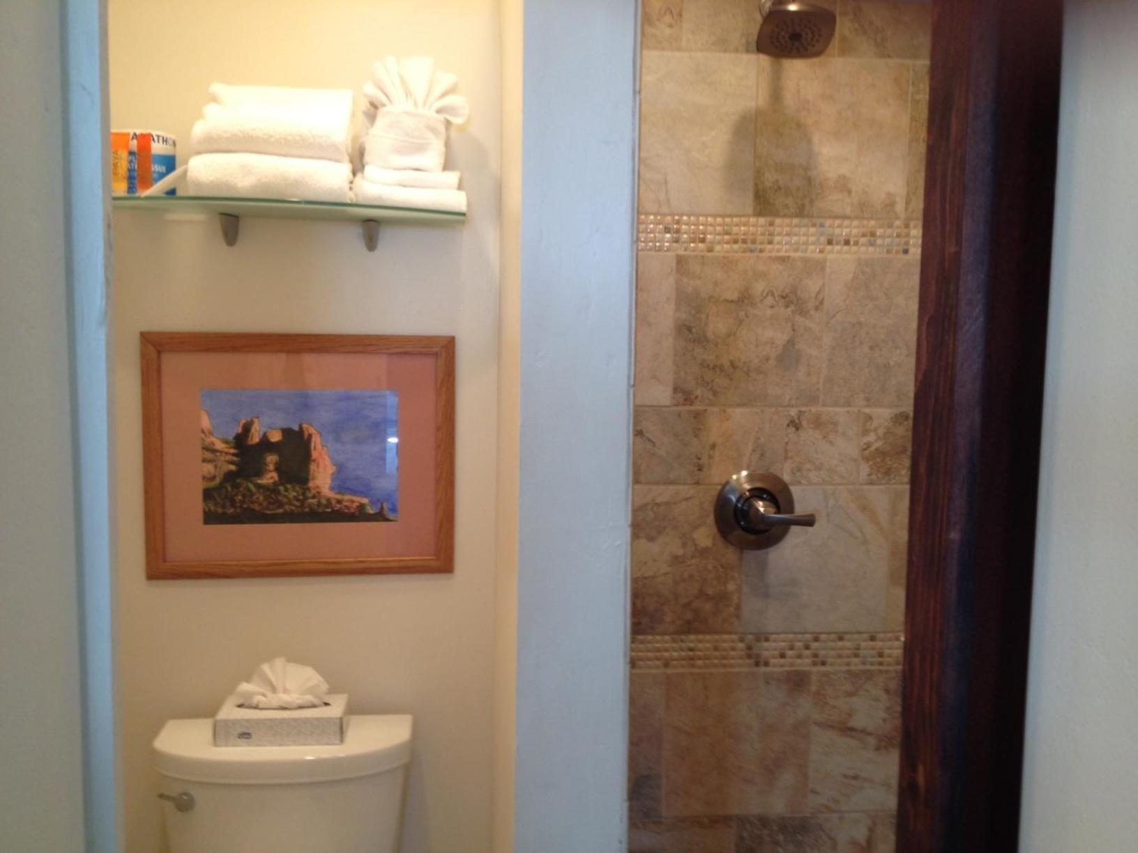 Iron Horse Inn photo 2