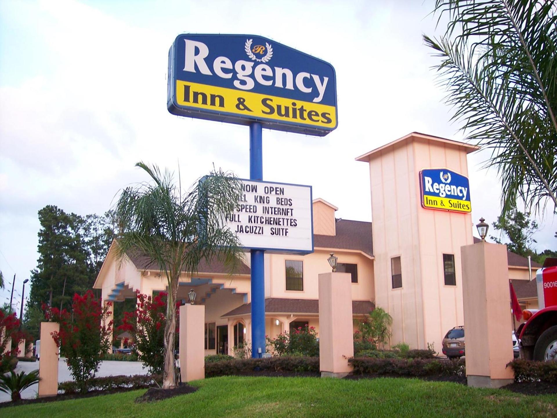 Regency Inn & Suites By Capital O Houston IAH Airport photo 1