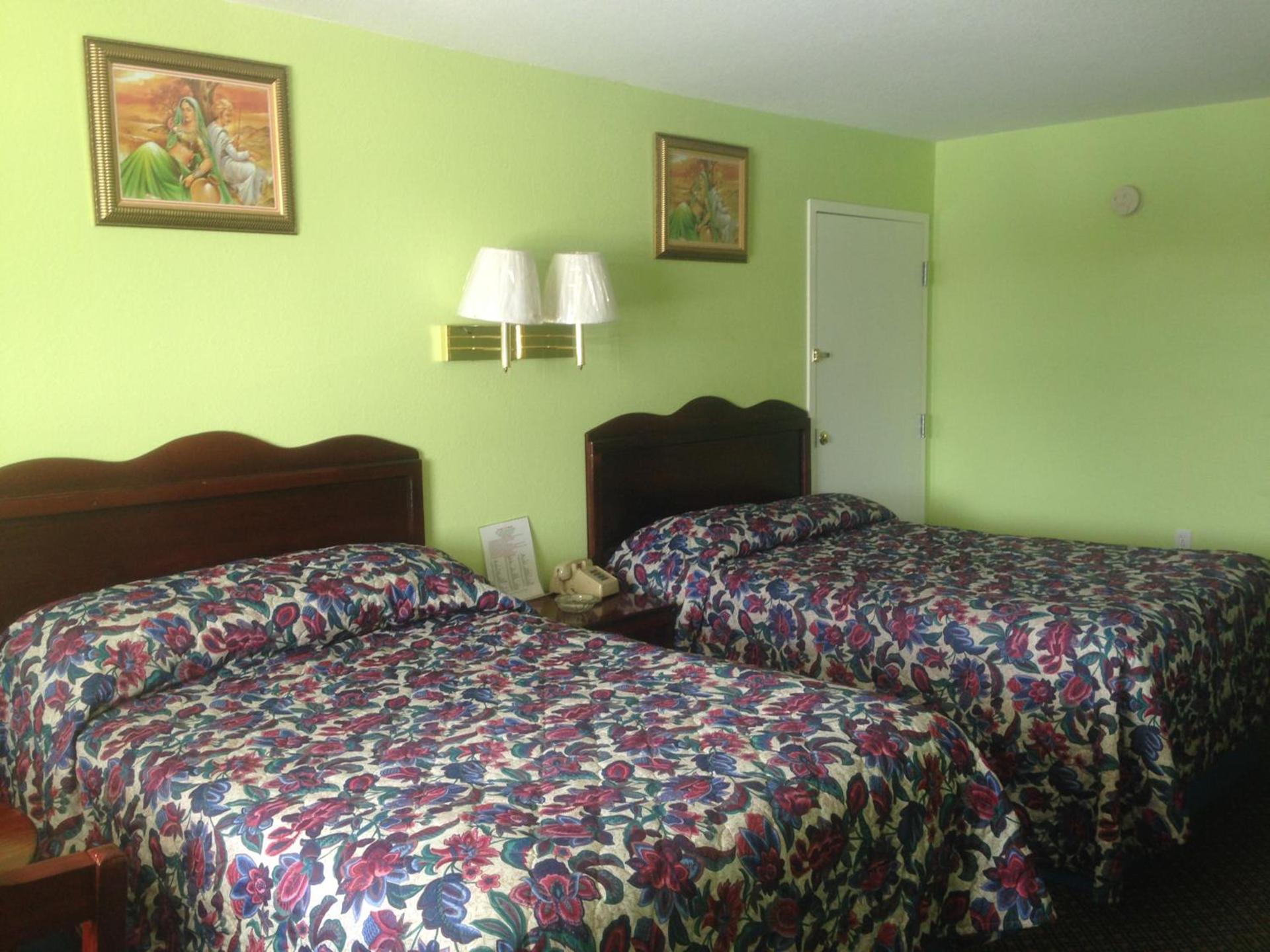 Budget Inn photo 10