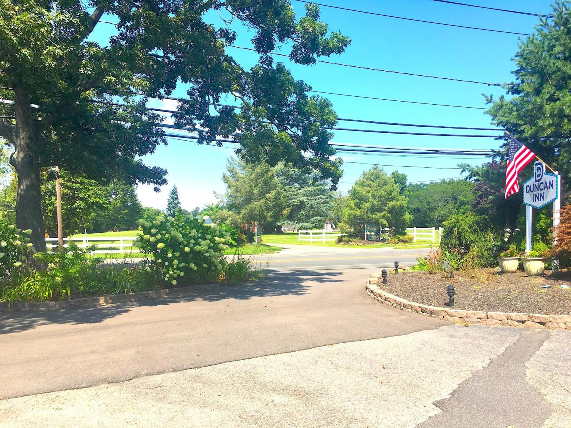 Shorewood Inn photo 3