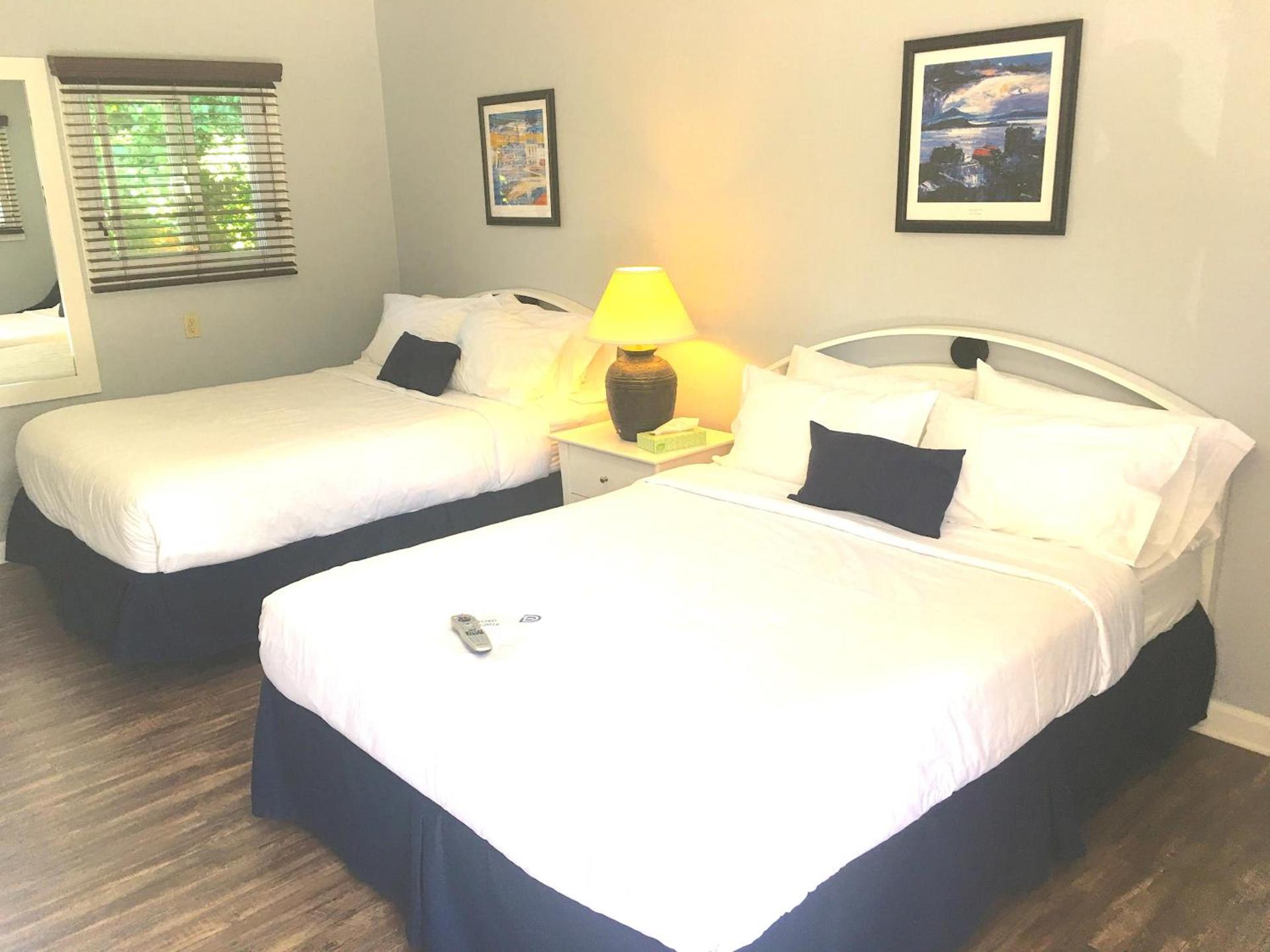 Shorewood Inn photo 14