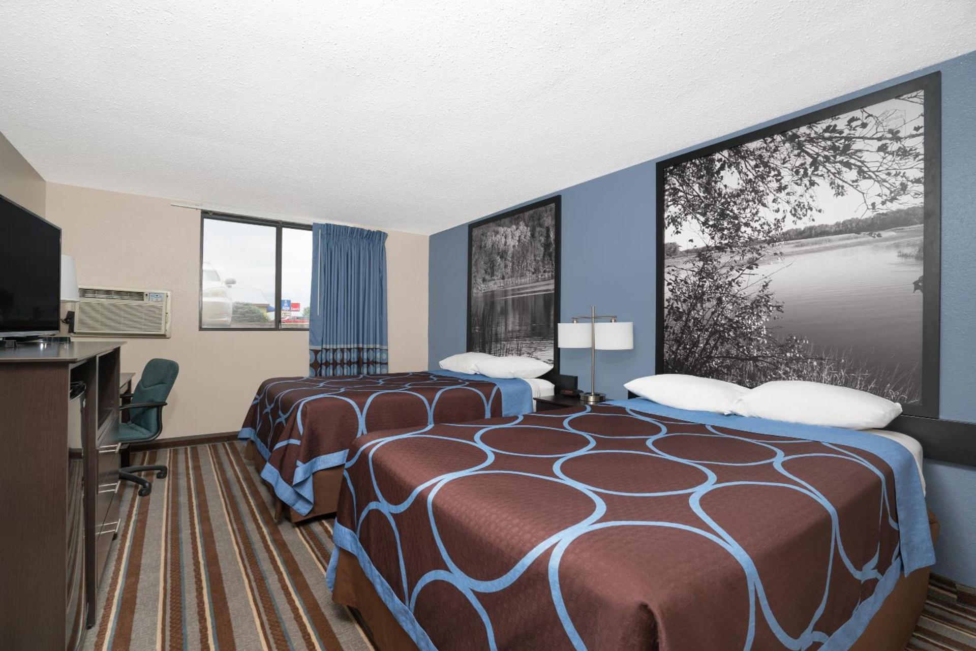 Super 8 by Wyndham Willmar photo 13