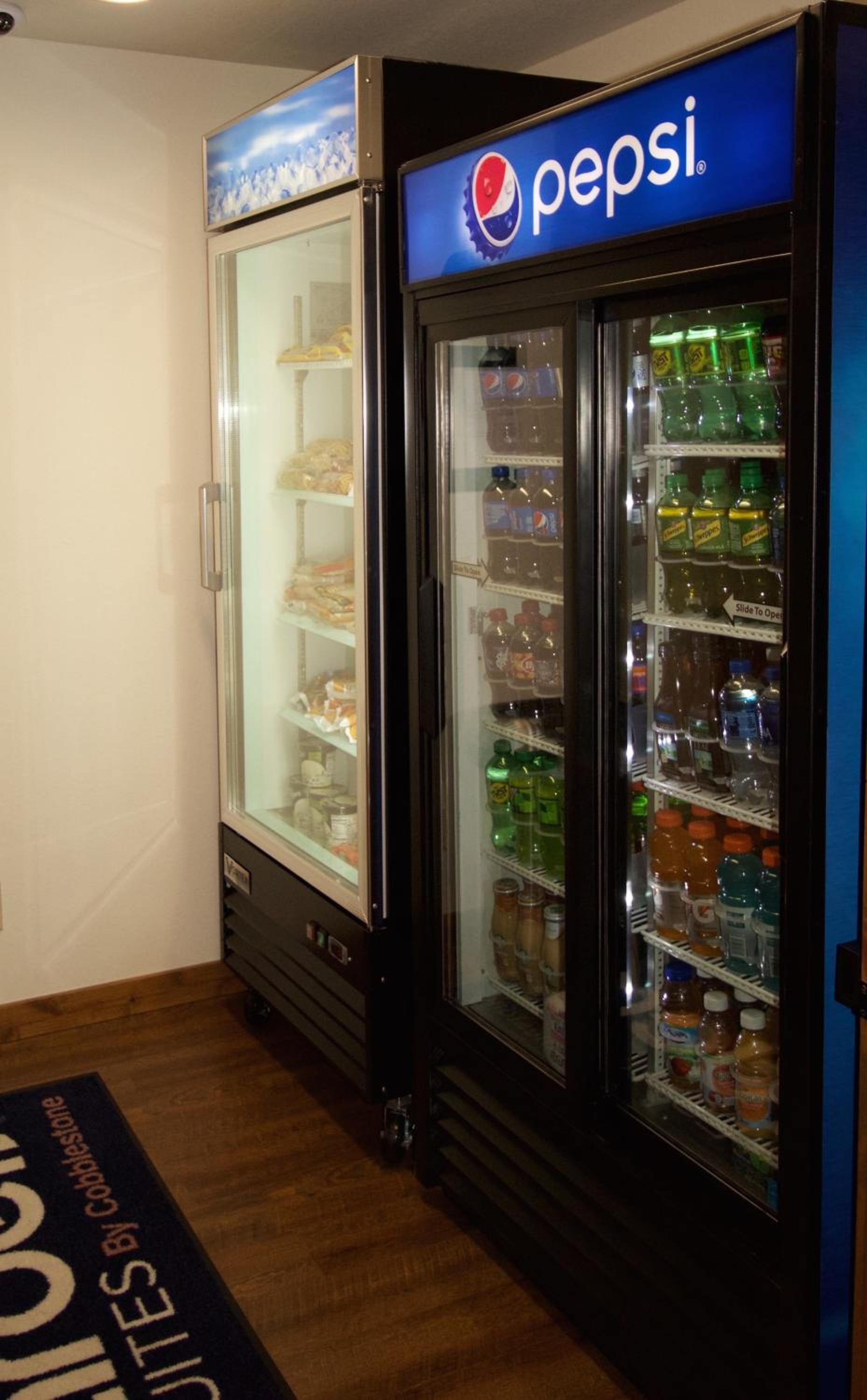 Boarders Inn & Suites by Cobblestone Hotels - Syracuse photo 31