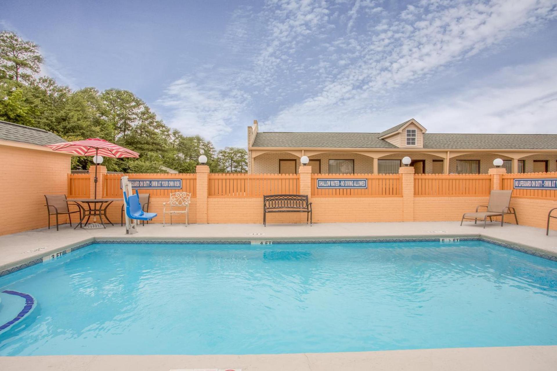 Super 8 by Wyndham Sumter photo 26