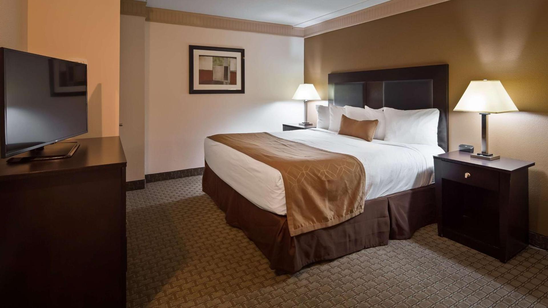Best Western Plus Concordville Hotel photo 32