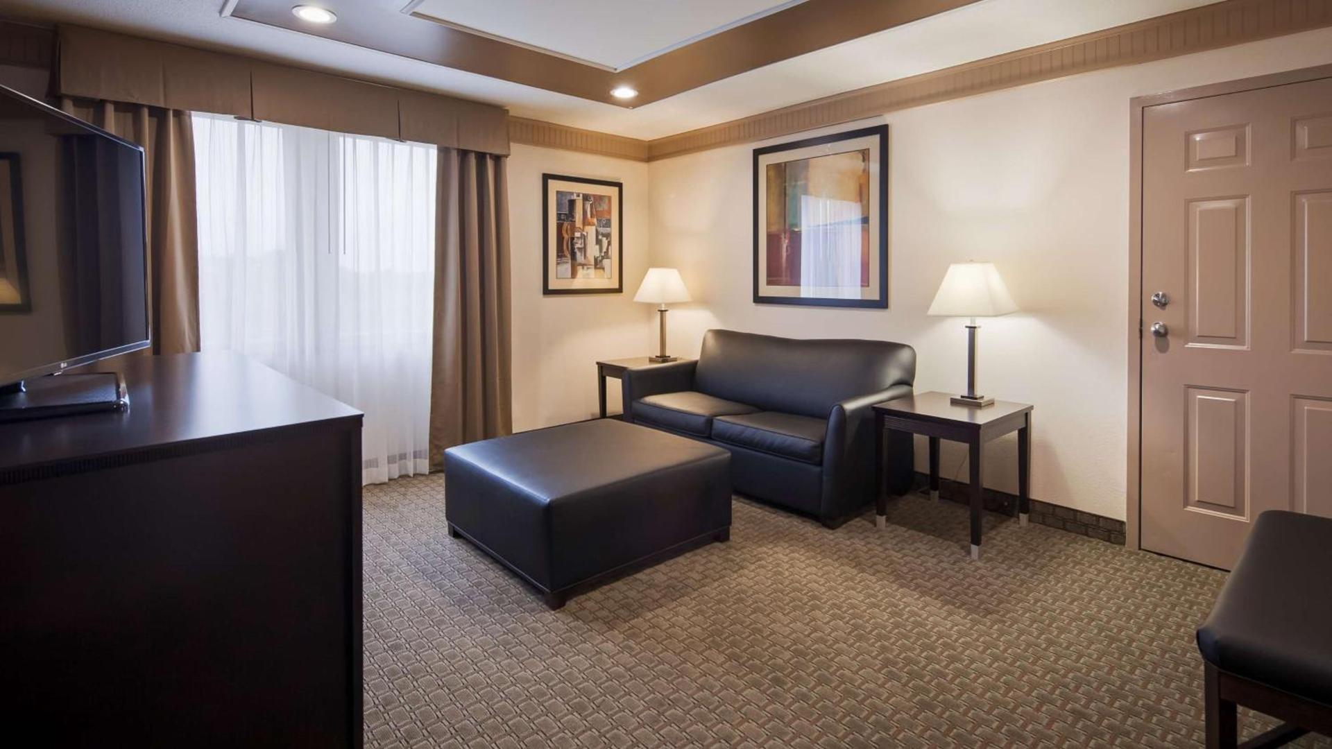 Best Western Plus Concordville Hotel photo 33