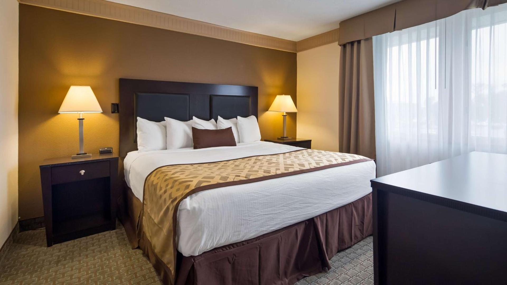 Best Western Plus Concordville Hotel photo 21