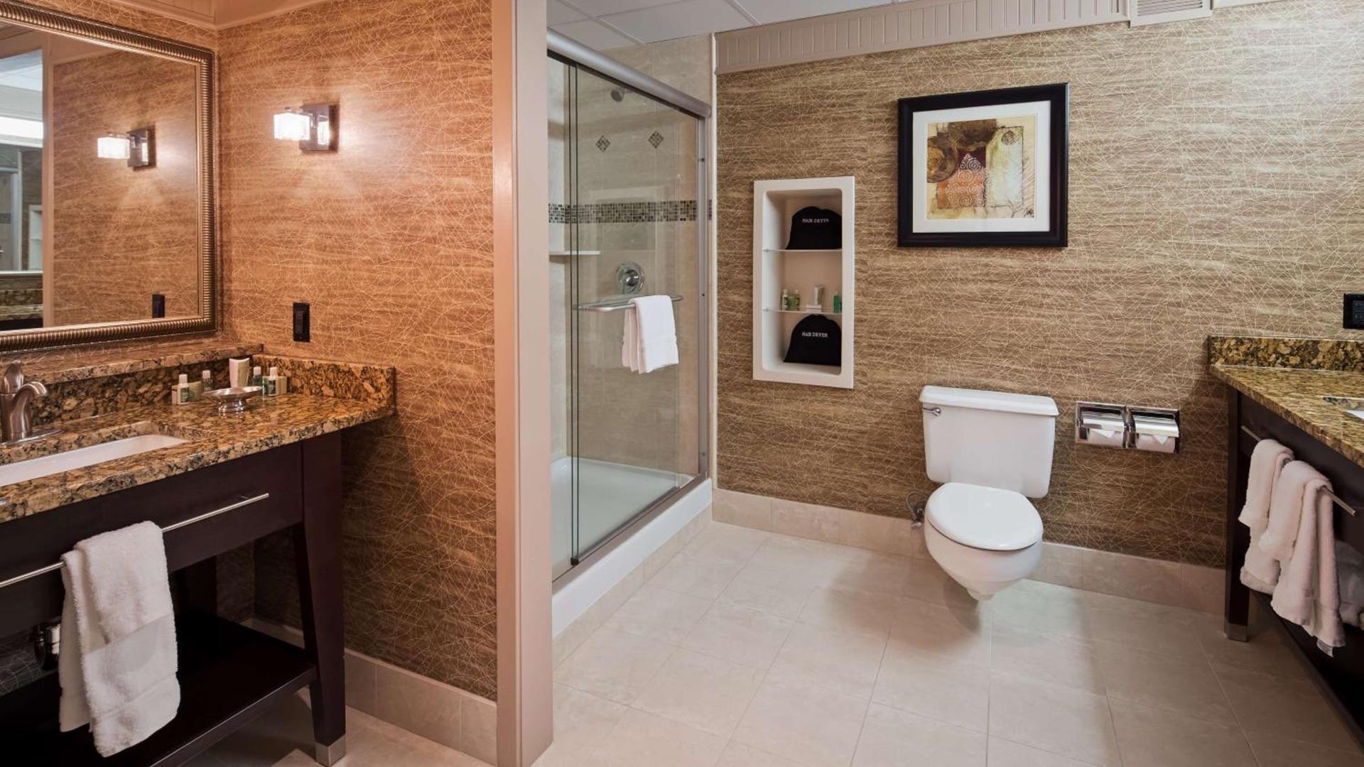 Best Western Plus Concordville Hotel photo 39