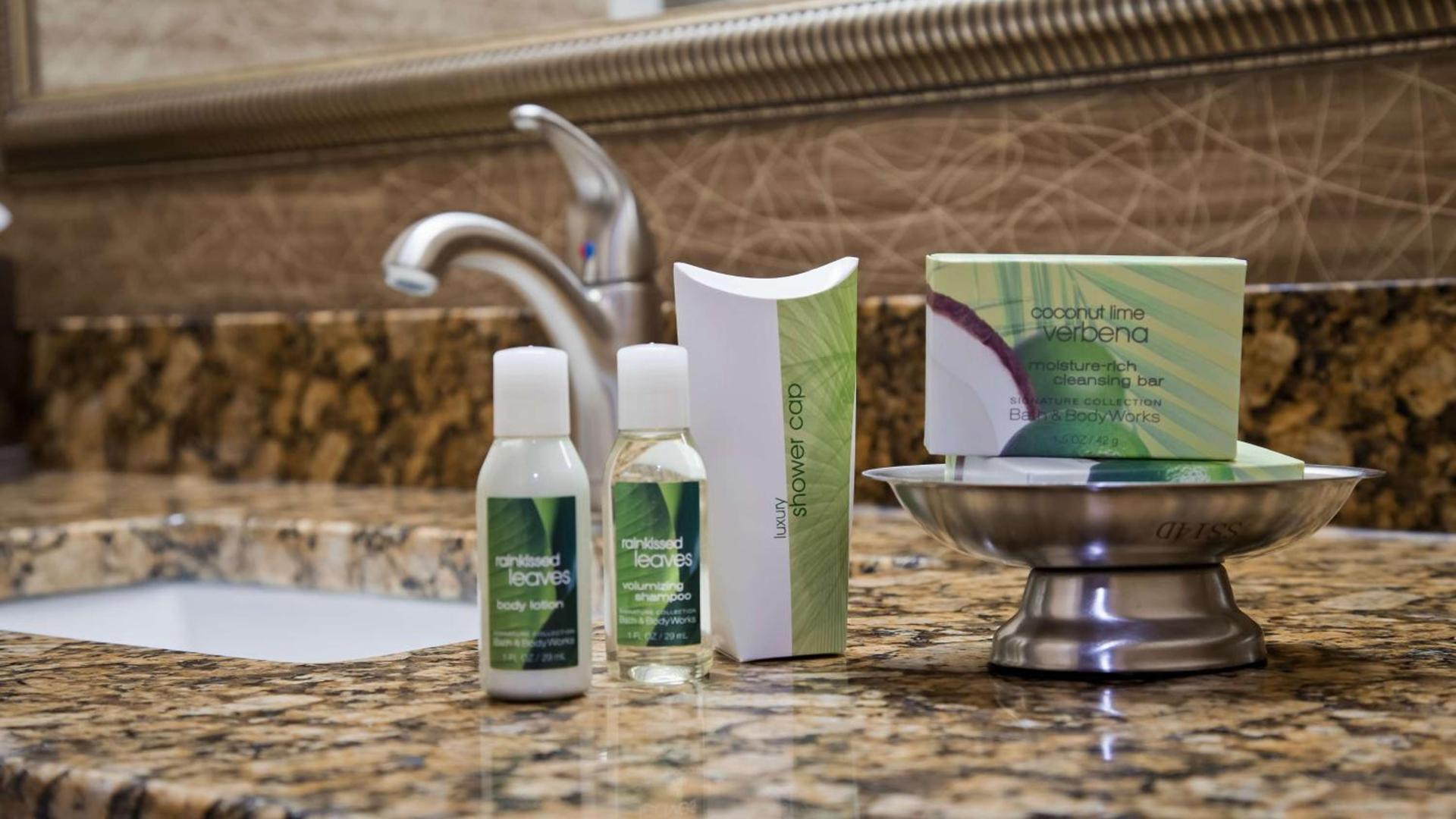 Best Western Plus Concordville Hotel photo 36