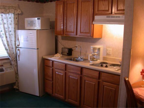 Townhouse Inn & Suites Omaha photo 13