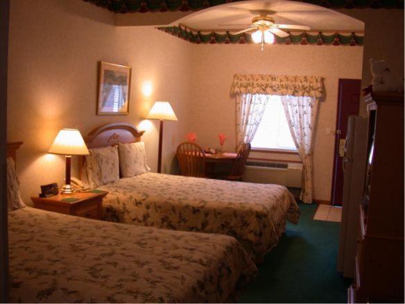 Townhouse Inn & Suites Omaha photo 8