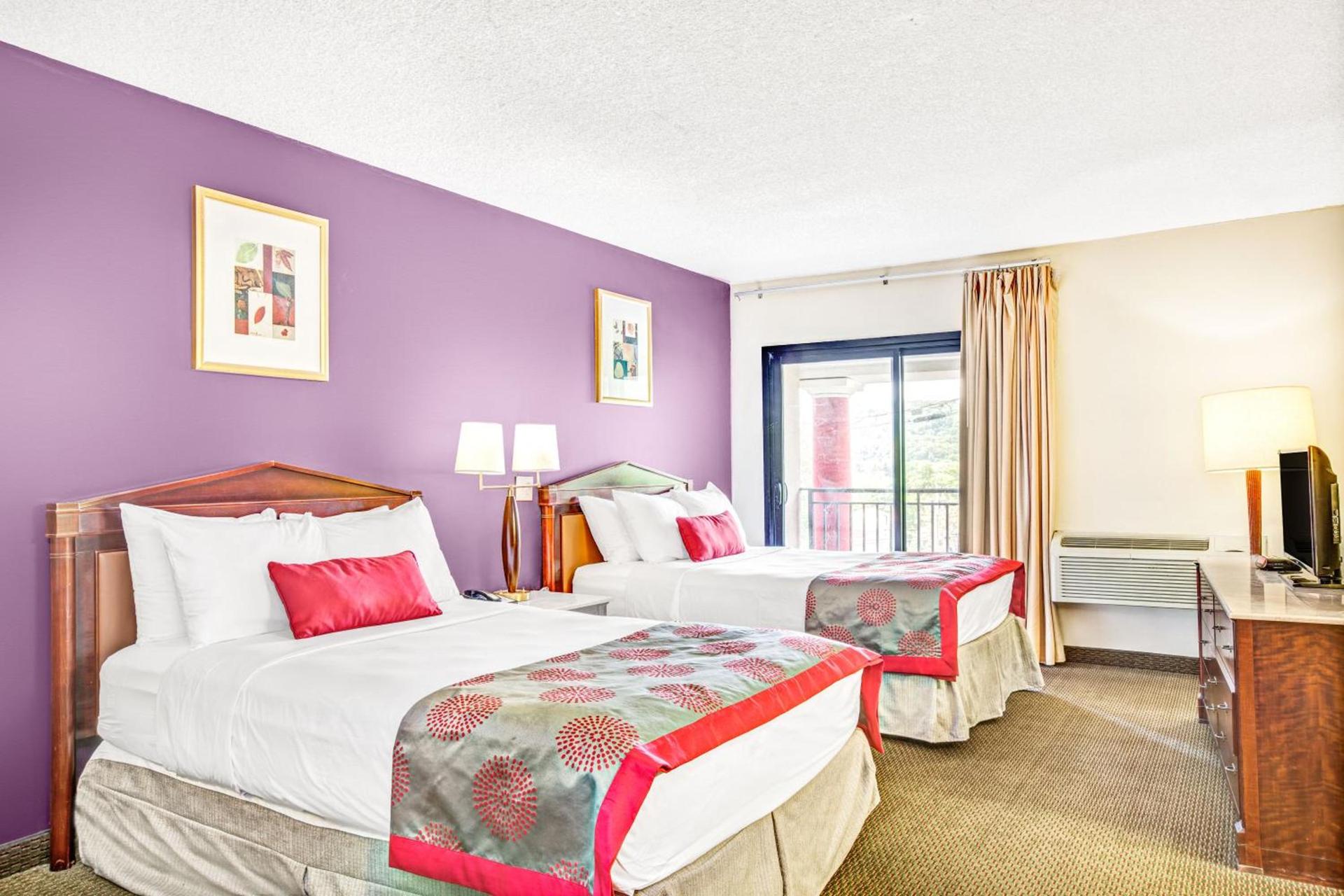 Ramada by Wyndham Rockaway photo 12