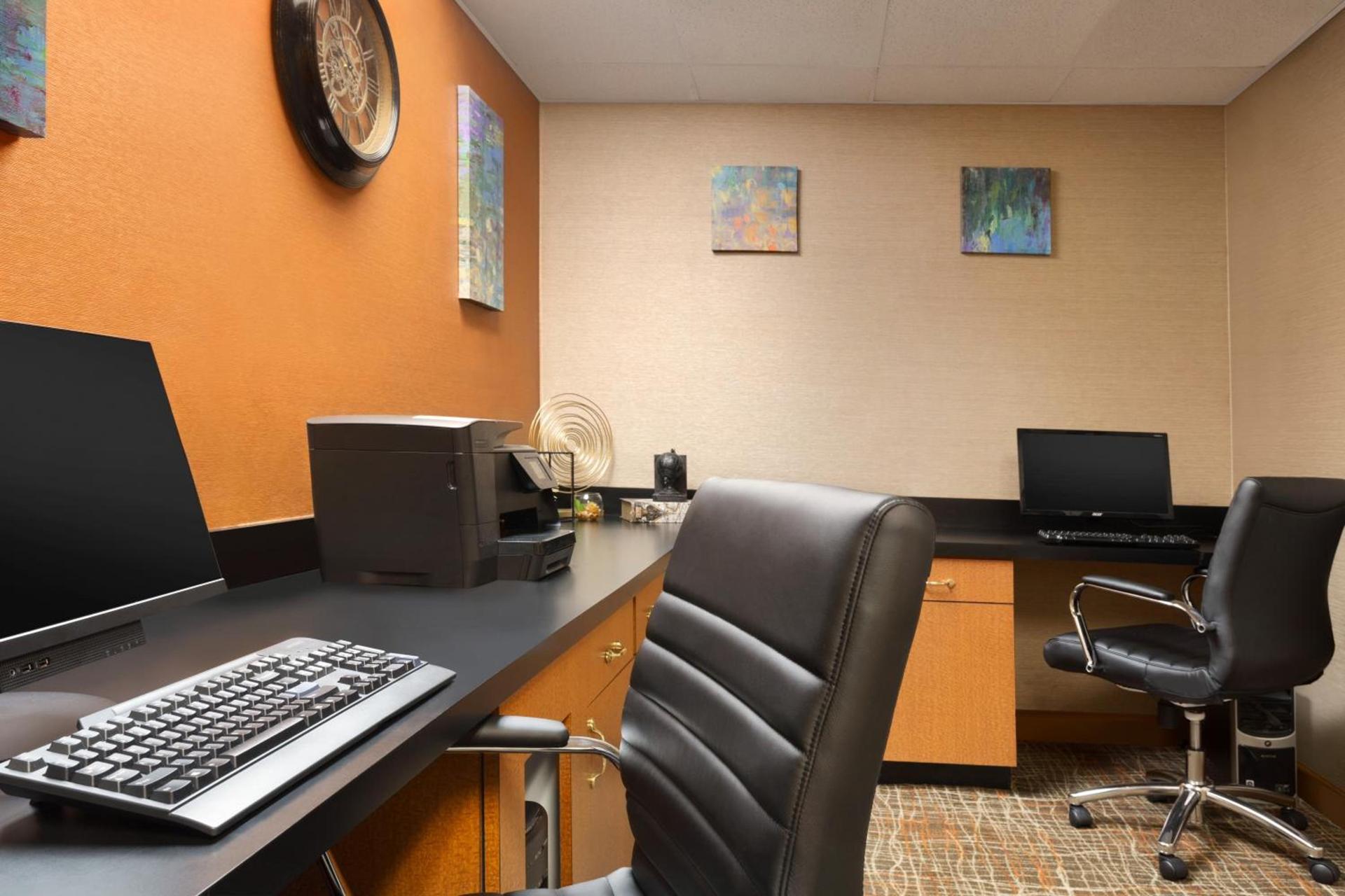 Townhome Inn & Suites by IHG photo 30