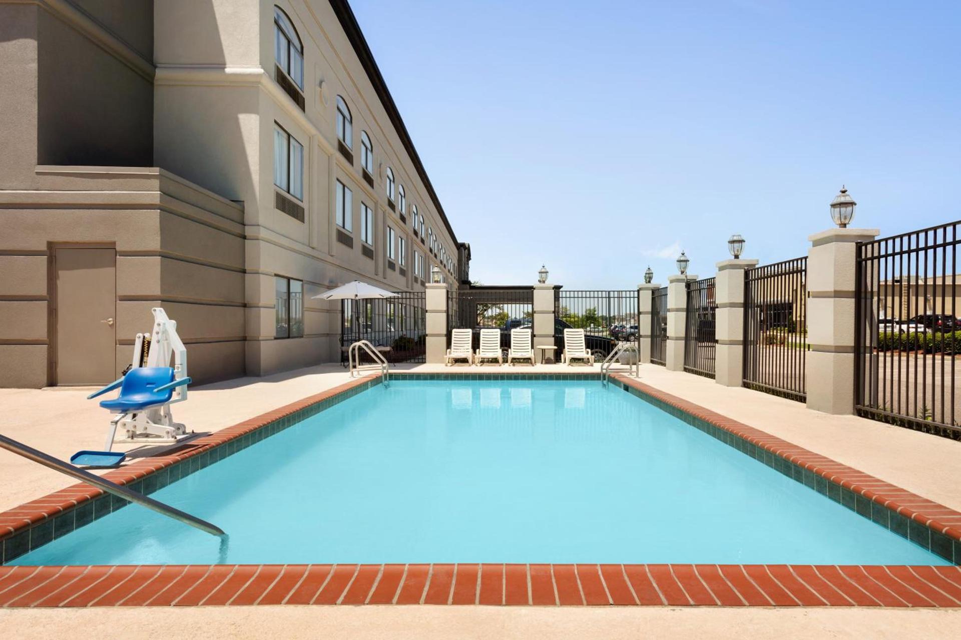 Townhome Inn & Suites by IHG photo 21