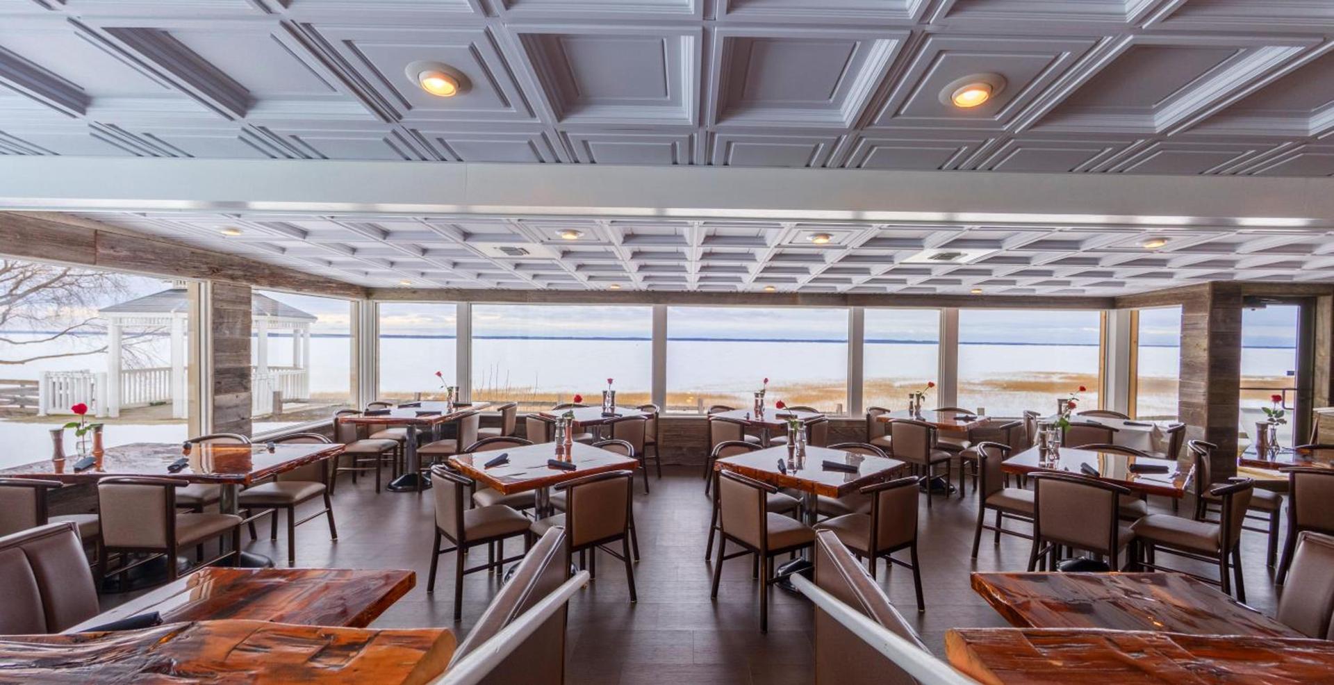Terrace Bay Hotel - Lakefront photo 12