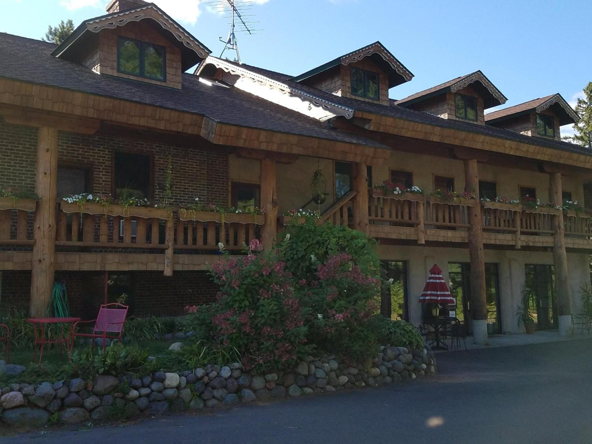 Lenroot Lodge photo 12