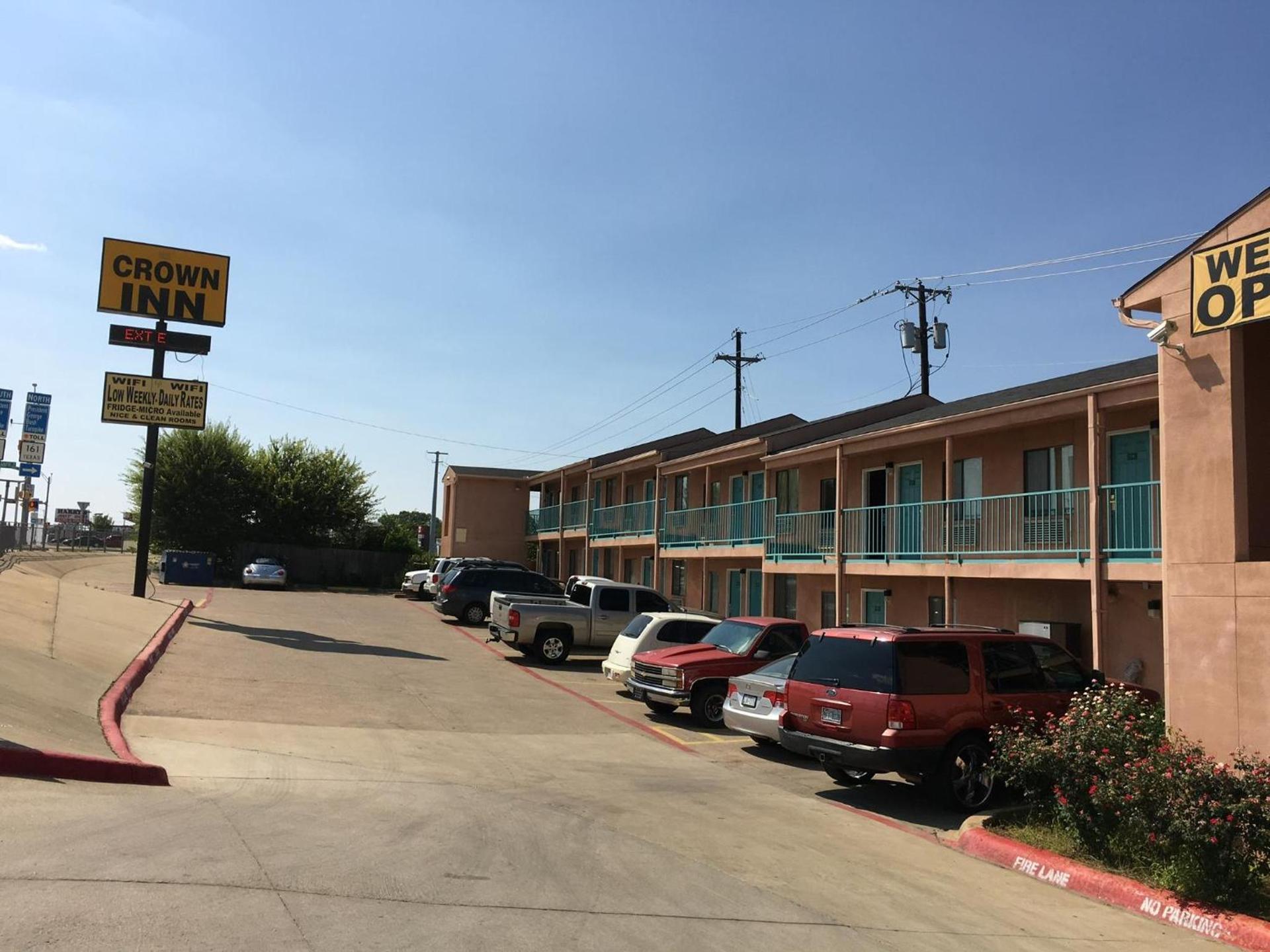 Crown Inn Grand Prairie photo 1