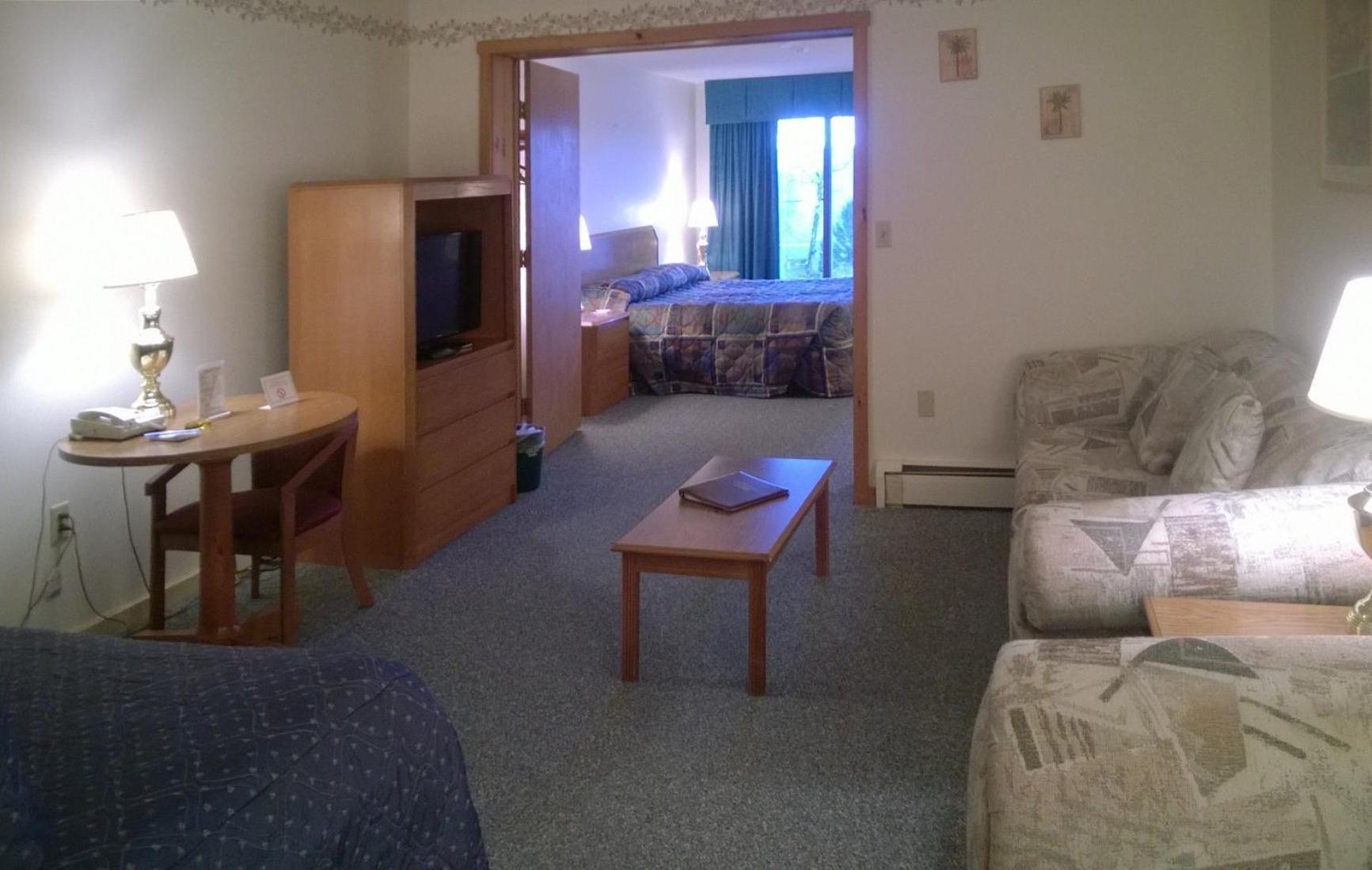 Cascades Lodge photo 9