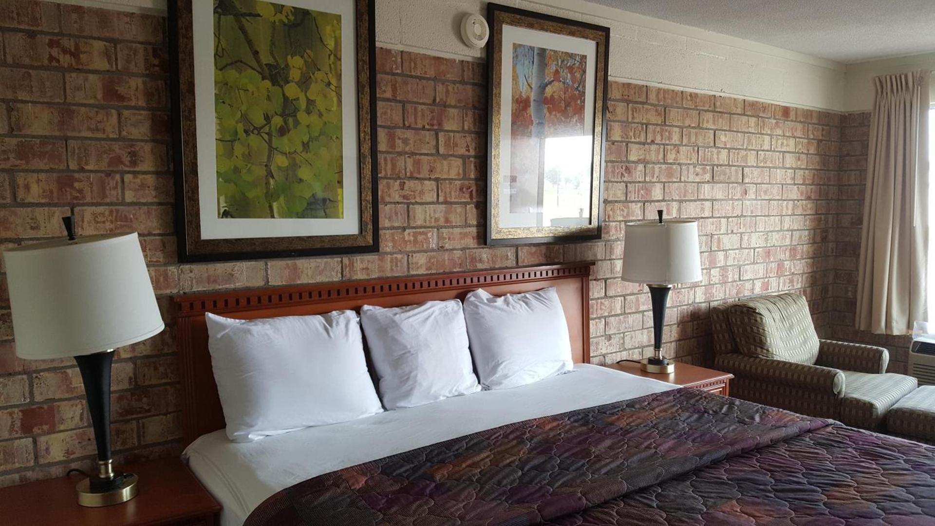 Budget Host Platte Valley Inn photo 9