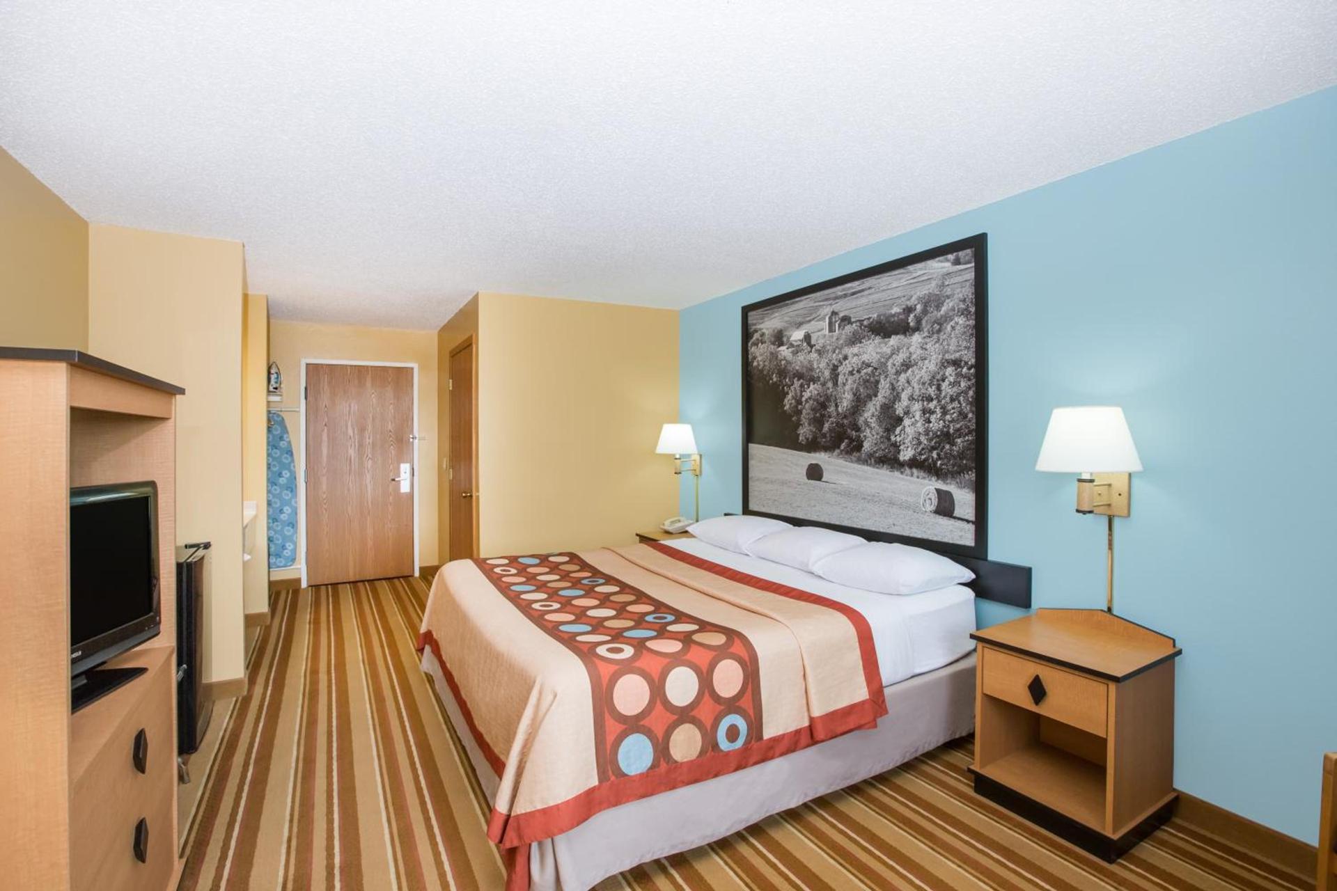 Super 8 by Wyndham Clarinda photo 13
